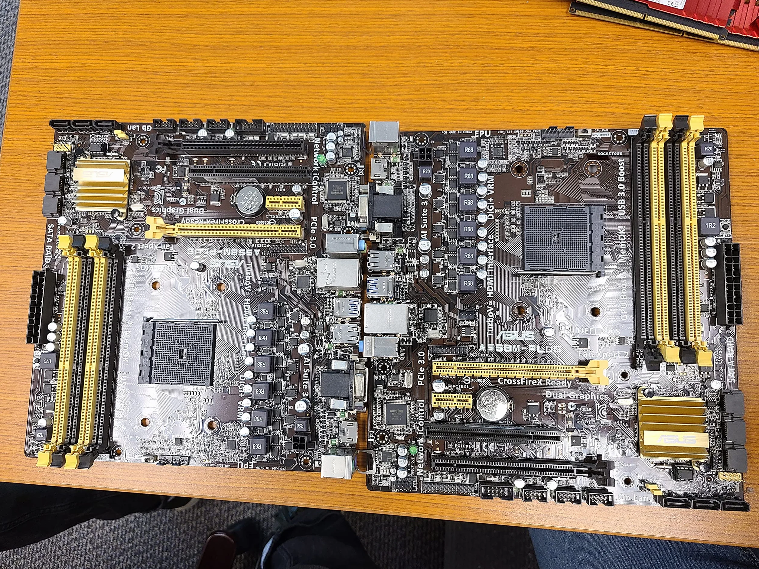 Asus Płyta główna A55BM-E (gniazdo FM2+, AMD A55 FCH, DDR3, S-ATA 300, Micro ATX, PCI Express 3.0)