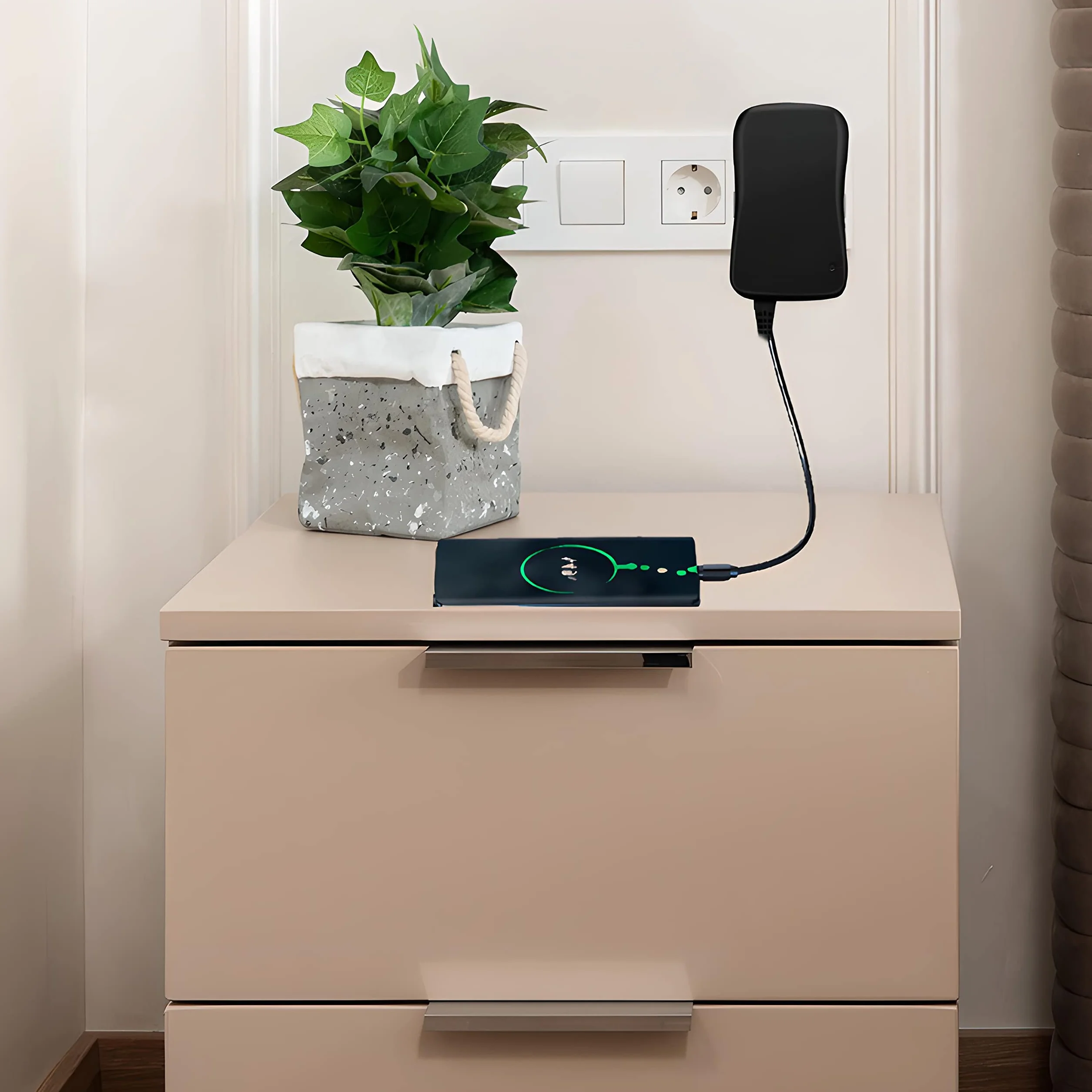 Retoo Uniwersalny zasilacz AC 12 V, uniwersalny zasilacz 30 W, 6 wyjmowanych gniazd, regulowany zasilacz do urządzeń elektronicznych 3-12 V i taśm LED, adapter do