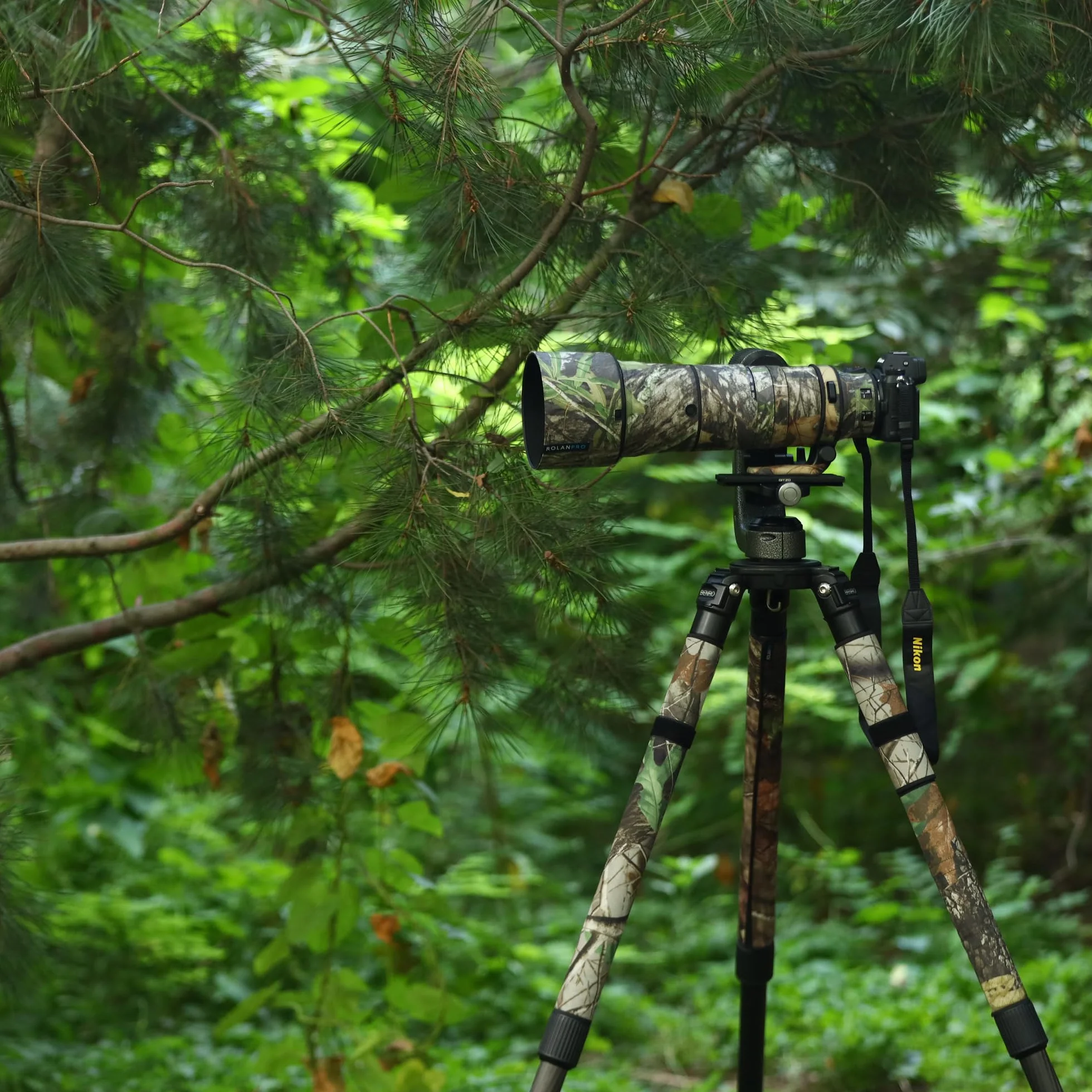ROLANPRO Wodoodporny Płaszcz Ochronny kompatybilny z Nikon Z 180-600mm f/5.6-6.3 VR, Kamuflażowa Osłona Obiektywu na Deszcz Fotografia Ptaków, #17 Dżungla