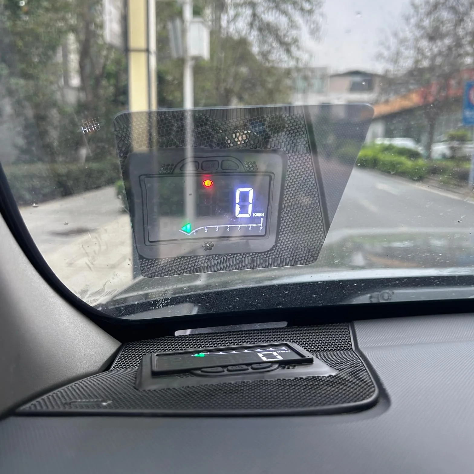Samochodowy wyświetlacz Head Up do Toyoty 4Runner 2010-2018 - zamiennik osłony głośnika deski rozdzielczej, OBD Plug and Play, prędkość projektu na przedniej szybie, cyfrowy wyświetlacz HUD