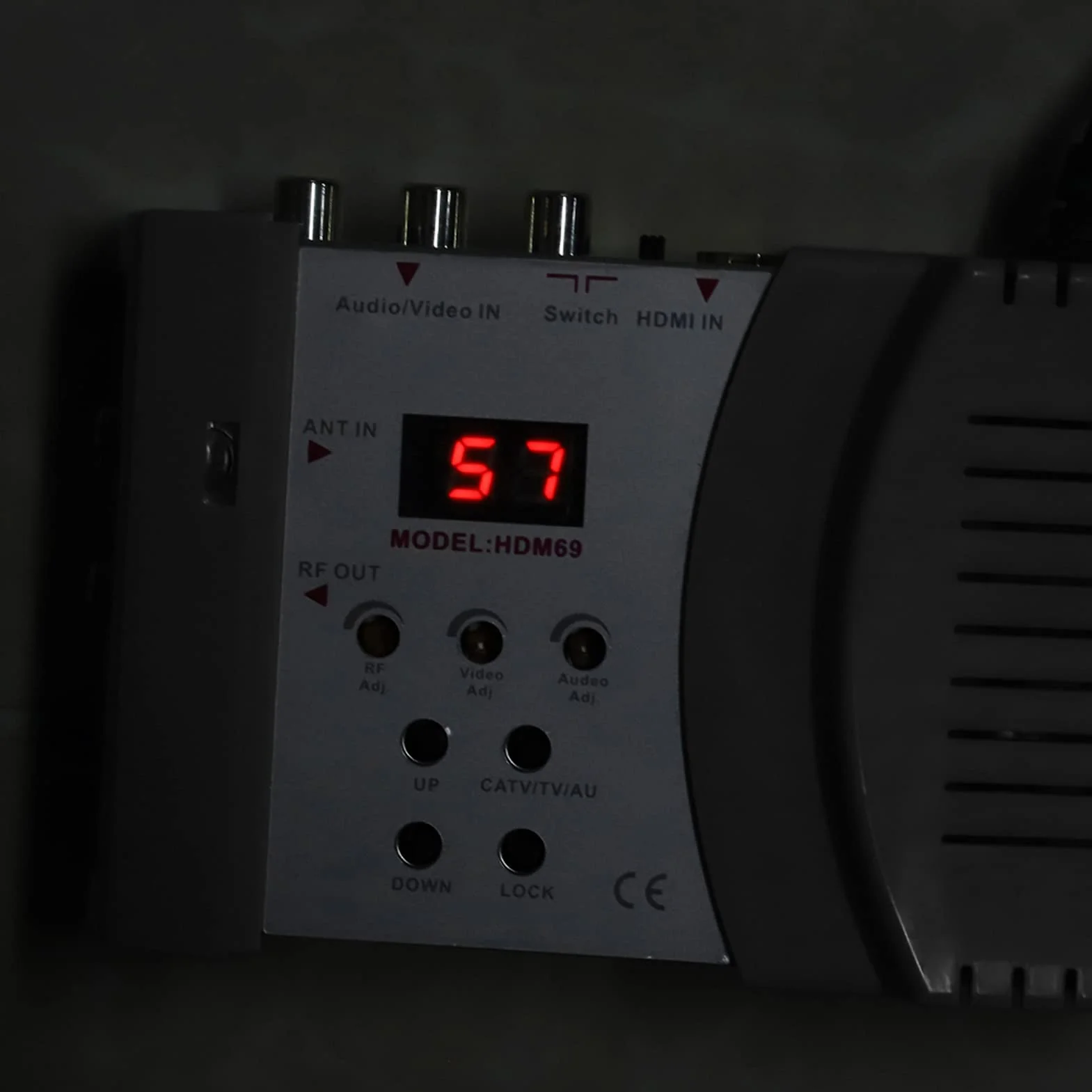 HDM69 Cyfrowy Modulator RF HDMI, Konwerter AV na RF 47~868 MHz, Standardowy Modulator Przenośny VHF UHF PAL, dla UE 100-240 V