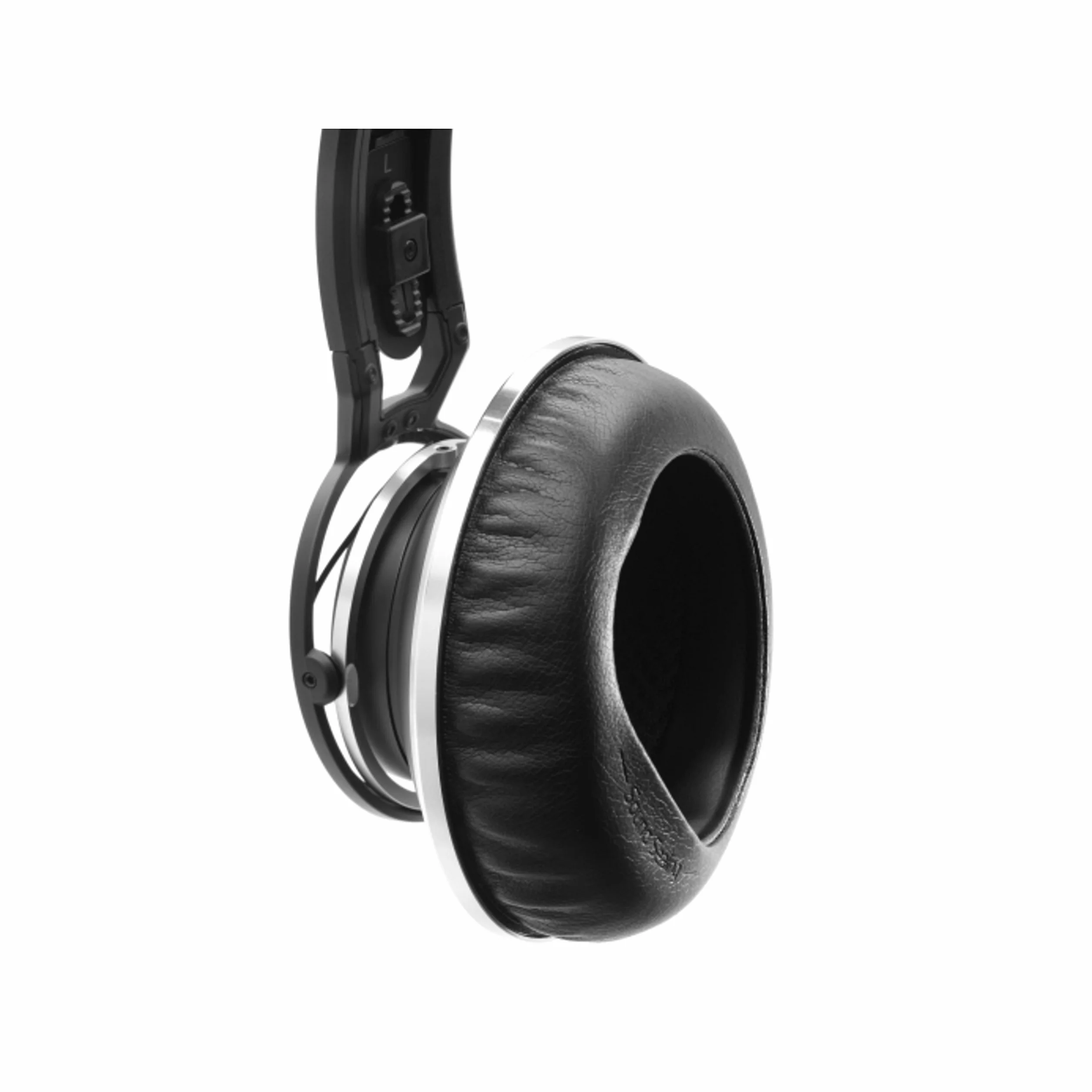 AKG K-872 - Zamknięte słuchawki studyjne