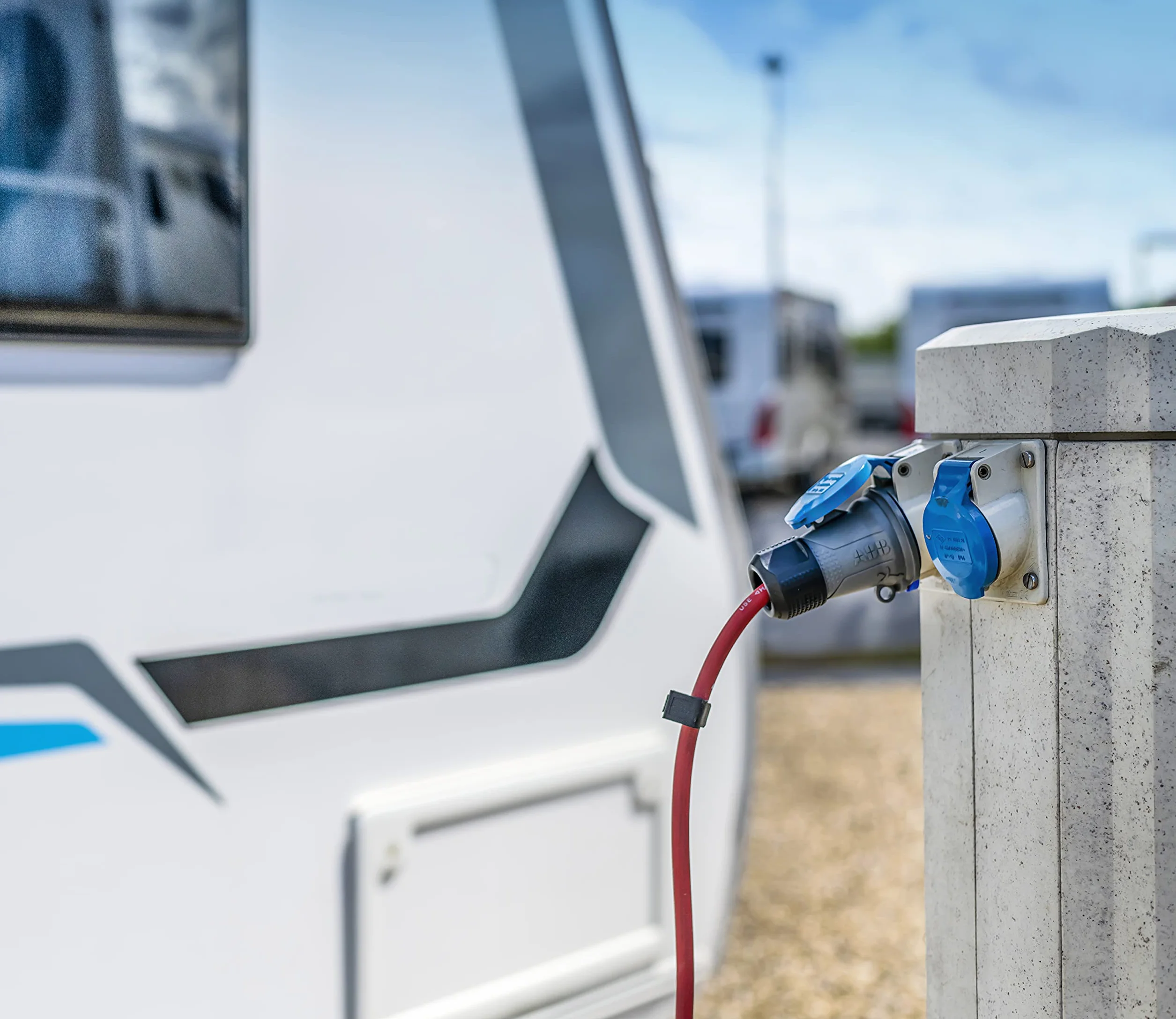 Brennenstuhl Elektryczny przedłużacz/Przedłużacz zewnętrzny Rozwiązania do kamperów, przyczep kempingowych, łodzi, sklepów ulicznych (15m H07RN-F 3G1,5, na zewnątrz), wyprodukowany we Francji