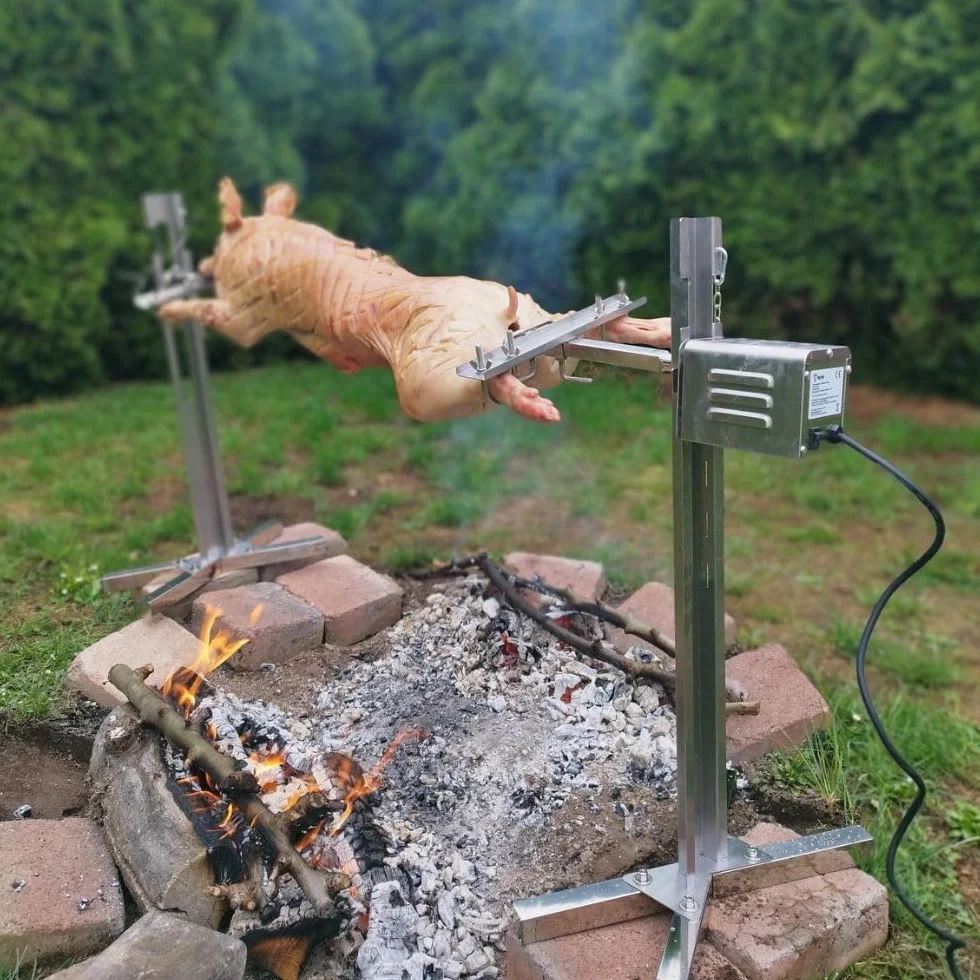 BBQ-Toro Grill na mleko świnki z silnikiem, regulacja wysokości, elektryczny, ze stali nierdzewnej, zestaw wrzecion na ognisko, kemping i ogród