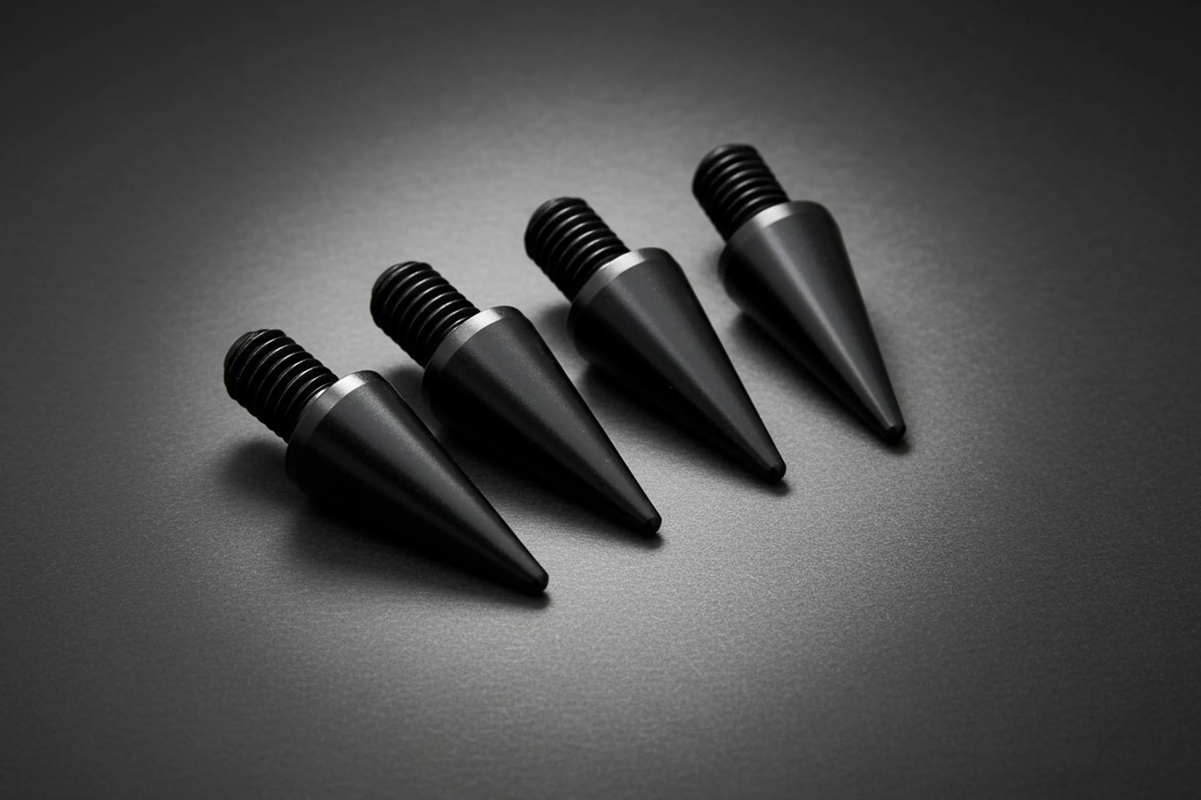 Kolce Głośnikowe M6x10mm L-30mm Aluminum Czarne 4 sztuki