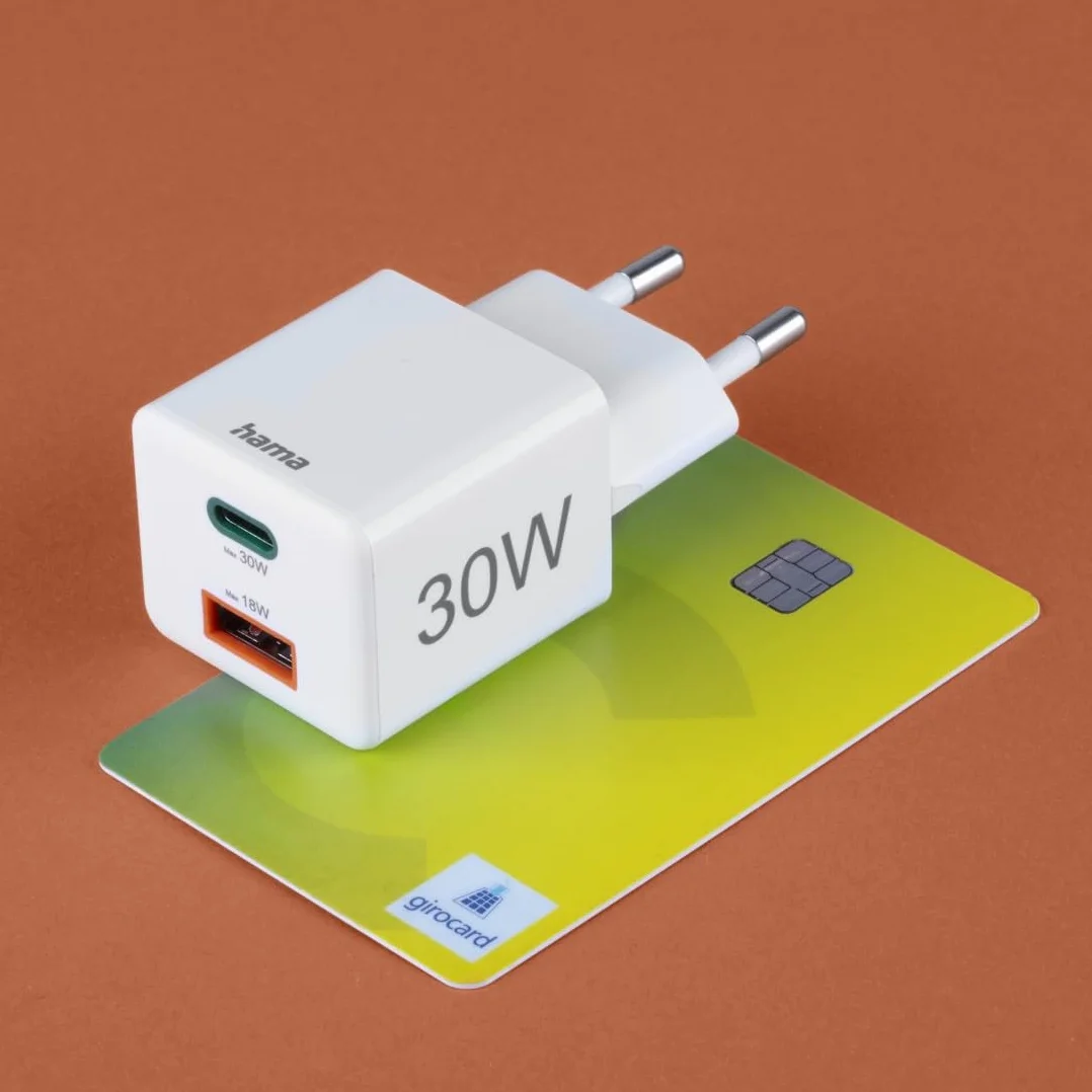 Hama Ładowarka sieciowa do telefonu 30 W (USB C, USB A, adapter do ładowania, Power Delivery, Ouick Charge, do ładowania) biała