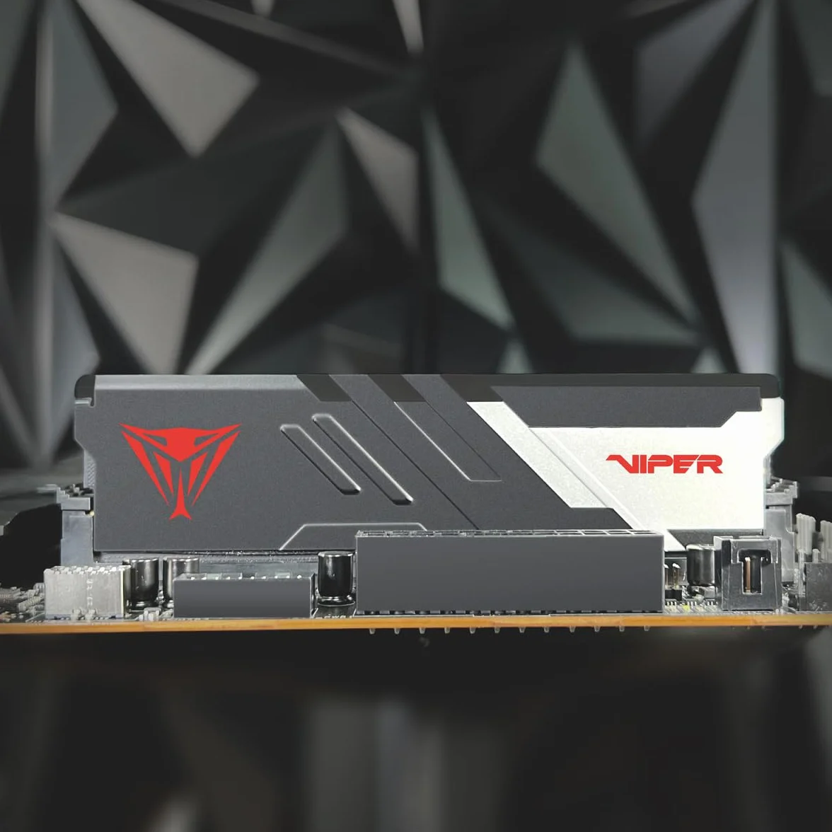 Patriot Viper Venom DDR5 64 GB (2 x 32 GB) 5200 MT/s UDIMM Zestaw pamięci do gier biurowych - PVV564G520C40K