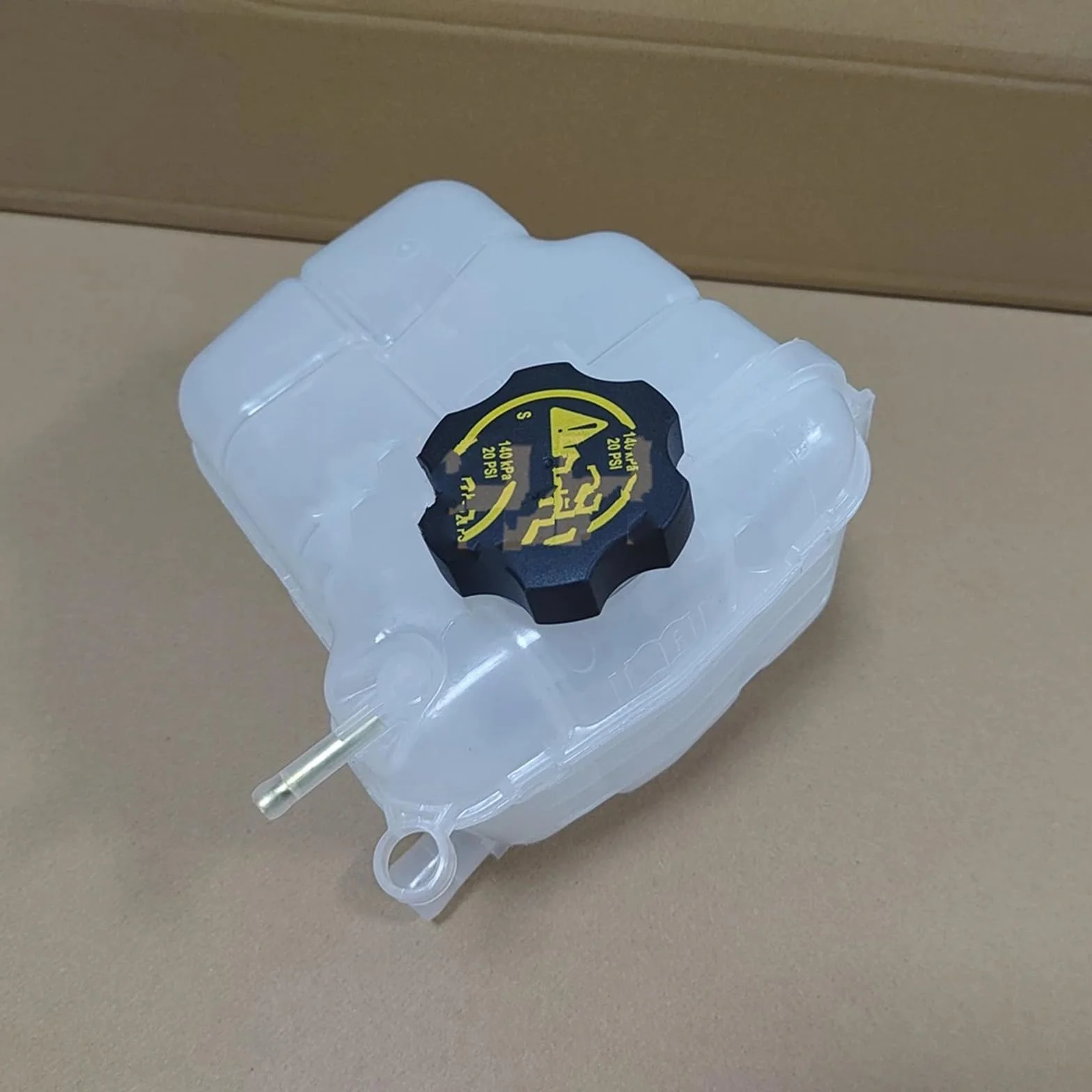 podkładka termiczna Dla Buicka Pasuje do Cascady Pasuje do Chevroleta Zbiornik płynu chłodzącego 13256825 13465094 13256823 13393368 603-383 Zestaw Chłodzący
