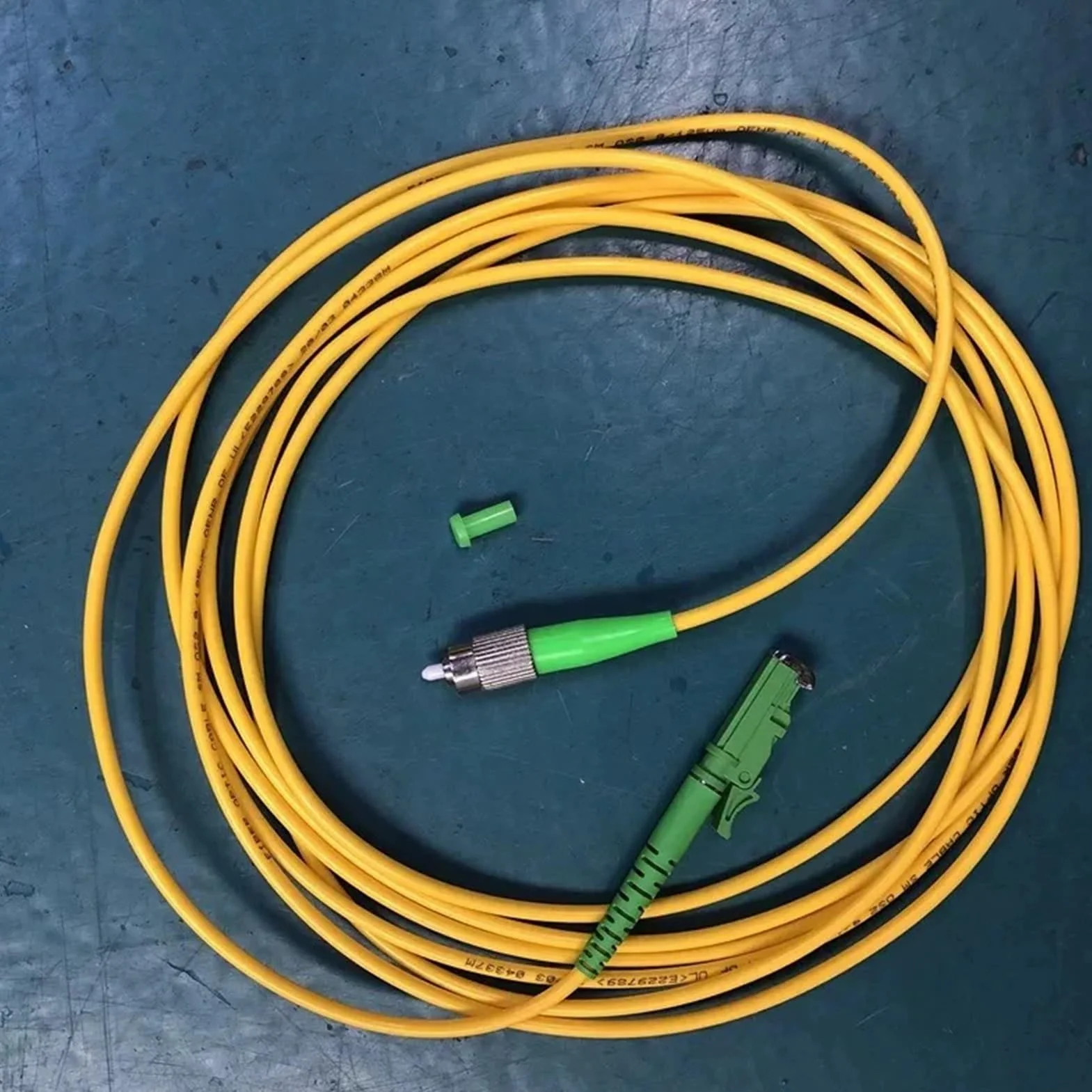 Kabel światłowodowy jednomodowy E2000-FOUPC do FCA | Optyczny kabel połączeniowy, opcjonalna długość 1 m-50 m(E2000a-FCA 40m 1pc)