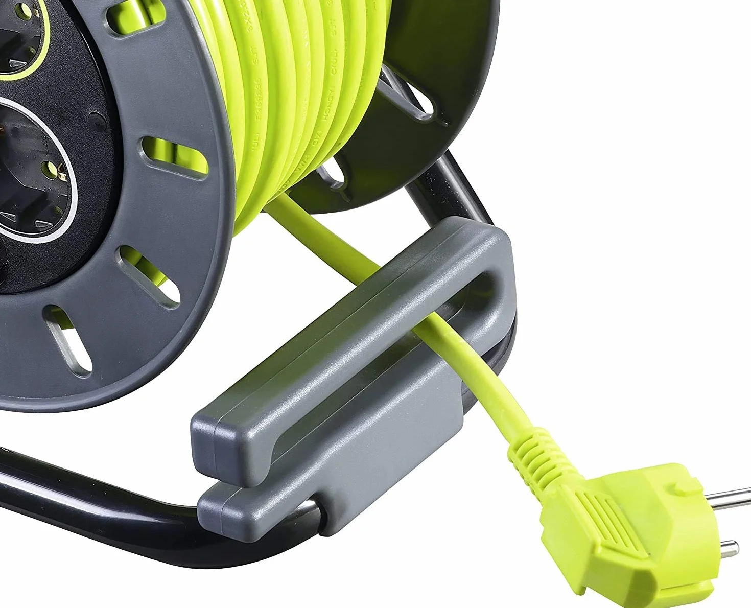 Masterplug Pro-XT Przedłużacz z czterema gniazdami z otwartym uzwojeniem, cięciem termicznym i przełącznikiem zasilania, 20-metrowy kabel o wysokiej widoczności, zielony
