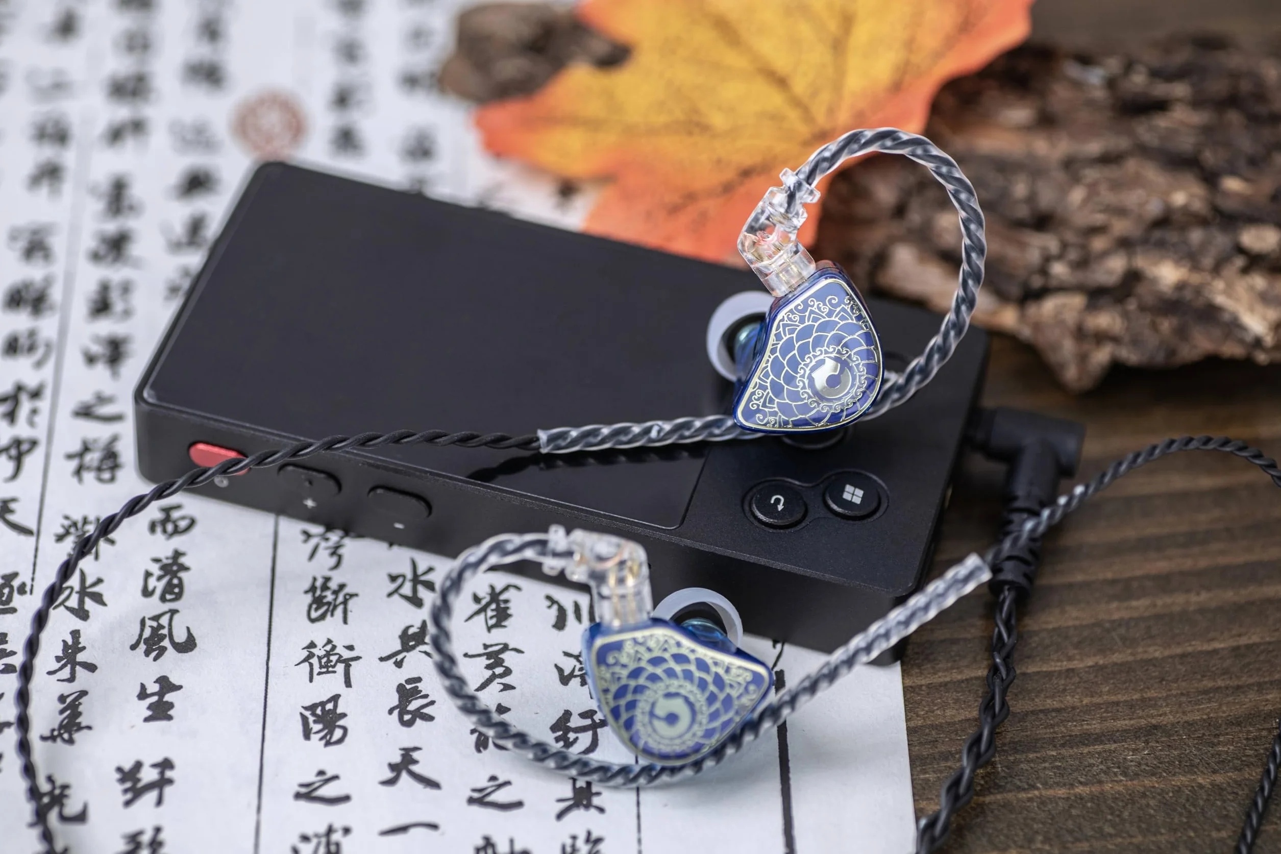 Linsoul TANGZU Wan’er S.G HiFi 10 mm dynamiczny przetwornik PET membrana douszne słuchawki z ergonomicznym kształtem, odłączany kabel 2-pinowy OFC w oplocie(Niebieski, z mikrofonem)