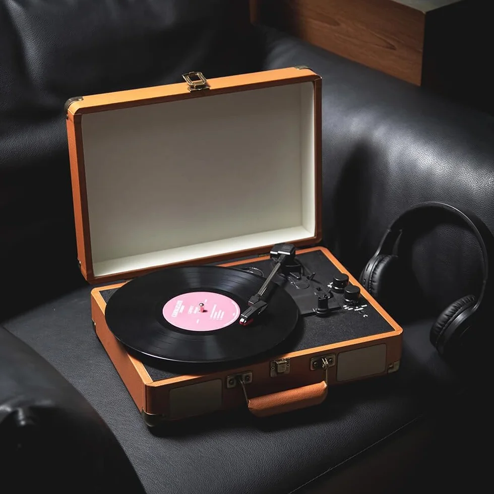 Odtwarzacz płyt Bluetooth z głośnikami, konwersja winylu na MP3, łączność USB, dźwięk stereo, idealny dla entuzjastów domowego audio i muzyki