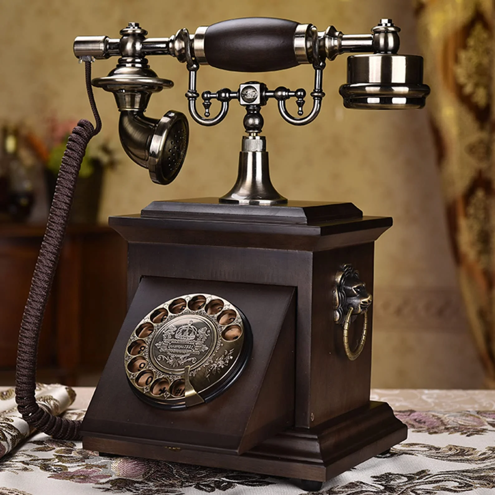 Zabytkowe Telefony Stacjonarne, Europejskie Antyczne Telefony Z Tarczą Obrotową, Retro Telefony Stacjonarne Na Biurko, Telefony Przewodowe