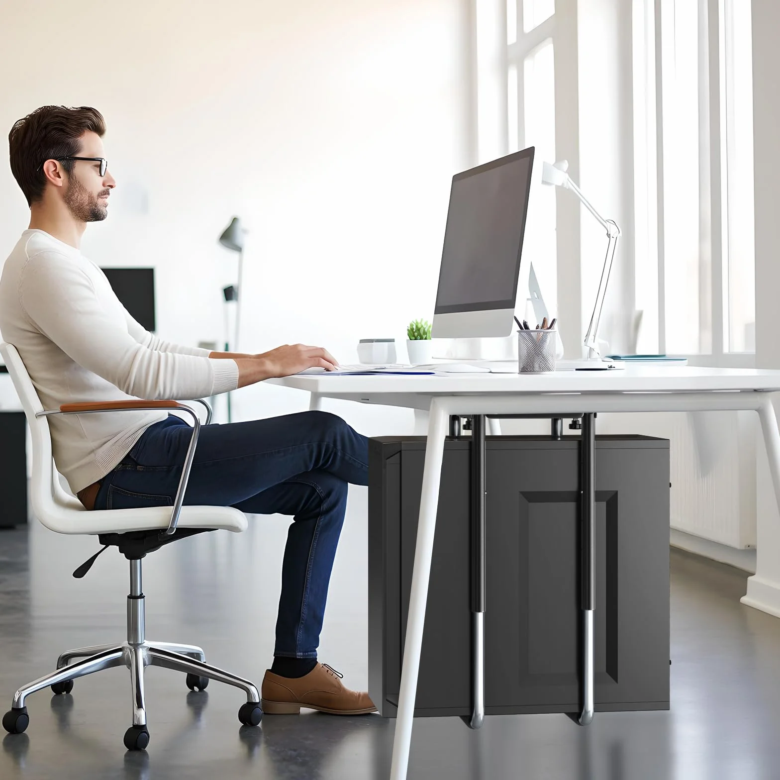 Stojak PC CPU Pod Regulowany Stół Pod Biurkiem z prowadnicą Slider Pod Biurkiem, Obrót o 360° Stojak Wieża Pc Pod Stół Z Podkładką Ochronną, Maksymalna Pojemność 30 kg