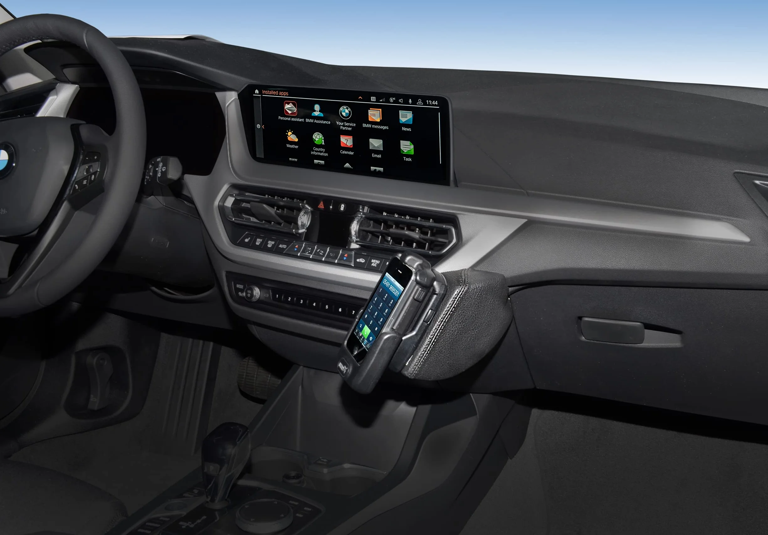 KUDA 3835 uchwyt do BMW 1 od 2019 F40 telefon sztuczna skóra czarny