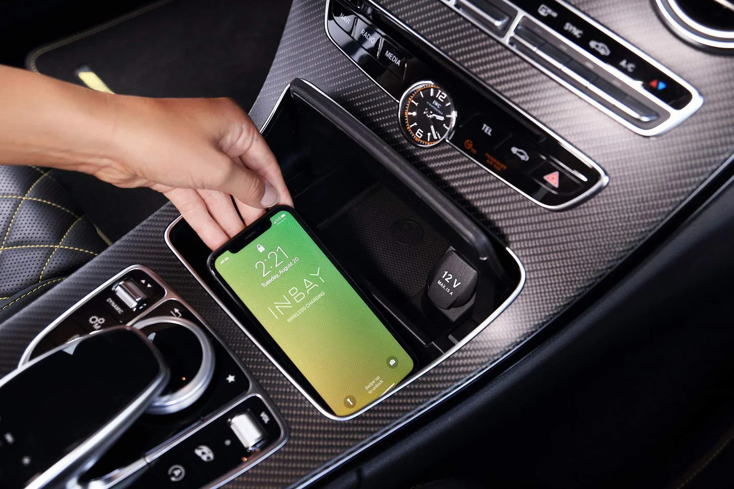 Inbay Bezprzewodowa ładowarka do Mercedesa C CLS E EQV GLC V klasa 10 W indukcyjne ładowanie smartfona, telefon komórkowy, auto bezprzewodowe ładowanie, certyfikat Qi, do montażu w samochodzie, zintegrowana ładowarka do telefonu