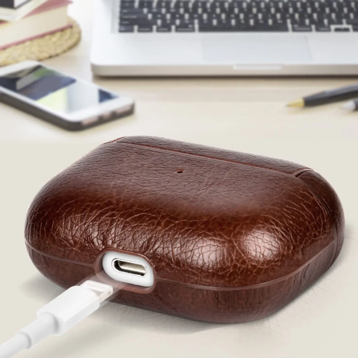 Skórzane etui do AirPods Pro 2 2022, AirPods Pro 2, etui ochronne z haczykiem, brązowe słuchawki PU Case (widoczne LED) (obsługuje bezprzewodowe ładowanie) do Apple AirPods Pro 2