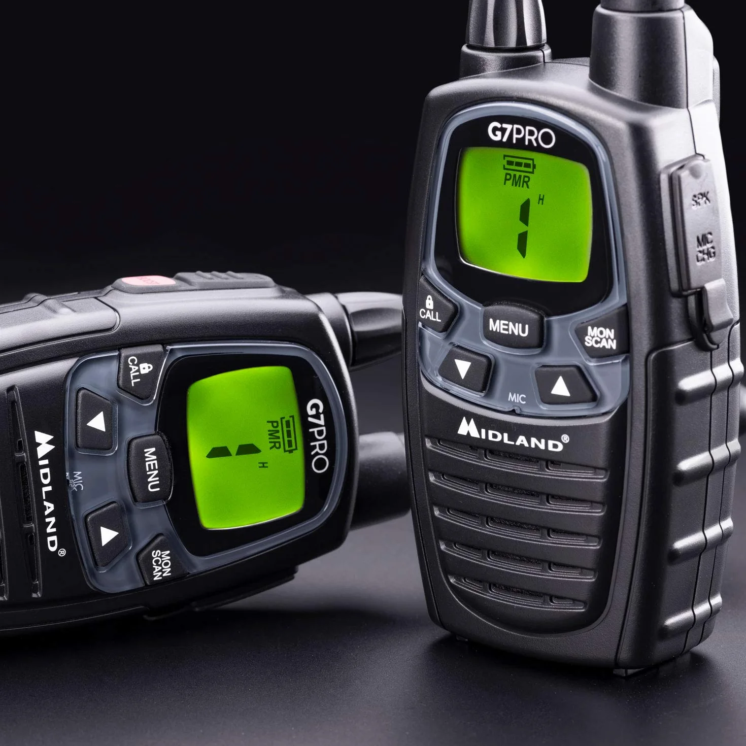 Midland G7 Pro C1090.13, Radio OdbiornikNadawczy Walkie Talkie 8 Kanałów PMR446, Baterie Ładowalne AA 800 mAh, Ładowarka Stacjonarna i Uchwyt Na Pas, 2 OdbiornikiNadawcze
