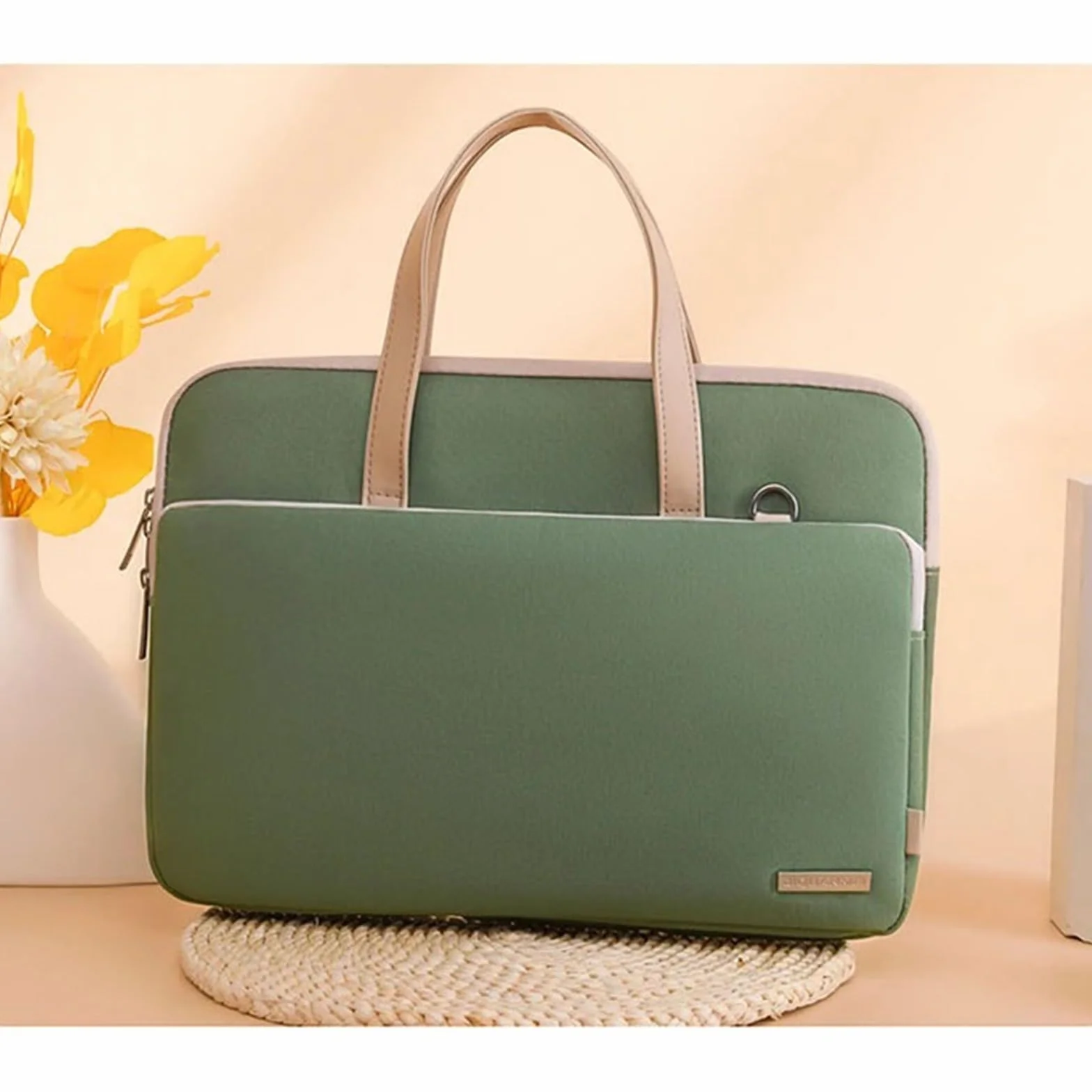 Do użytku biurowego, torba na laptopa o przekątnej ekranu 13-16", etui ochronne, duża pojemność, walizka, aktówka, torba na ramię, praktyczne przechowywanie