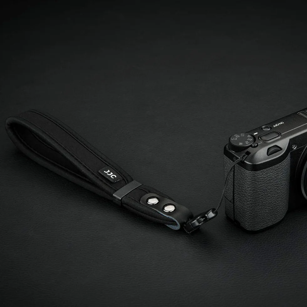 JJC Pasek na nadgarstek do aparatu Canon G7X Mark III G7X Mark II G5X Mark II, Sony ZV-1 RX100 VII RX100 VI RX100 V, Ric. GR IIIx, GR III, GR II, Czarny, 255 * 23 * 10mm