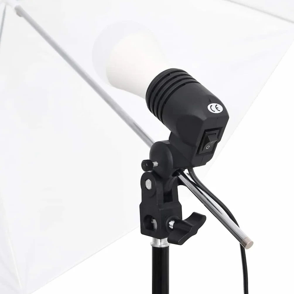 Zestaw do studia fotograficznego z lampkami LED ze światłem dziennym, aluminiowymi statywami, ściemnianym oświetleniem, 2 białe abażury, 300 x 300 cm zielone tło, torby do fotografowania