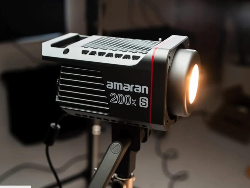 Aputure Amaran 200x S Lampa wideo LED 200W Bi-Colour 2700K-6500K 45400Lux @1m COB LED Studio Oświetlenie ciągłe Mocowanie Bowens CRI95 + TLCI98 + kontrola aplikacji