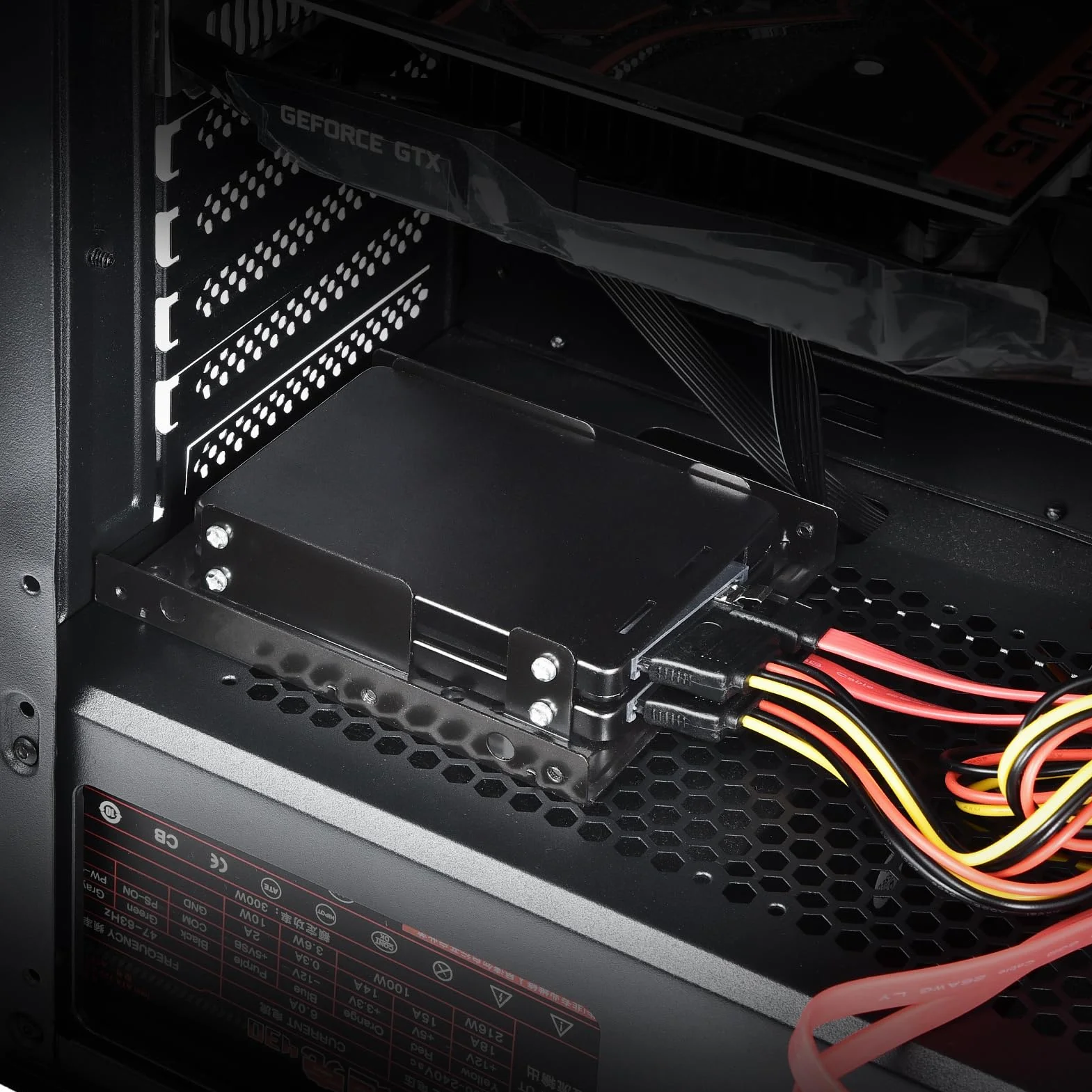 ELUTENG Adapter HDD SSD 2,5" do 3,5" zestaw montażowy wewnętrznego dysku twardego, czarny