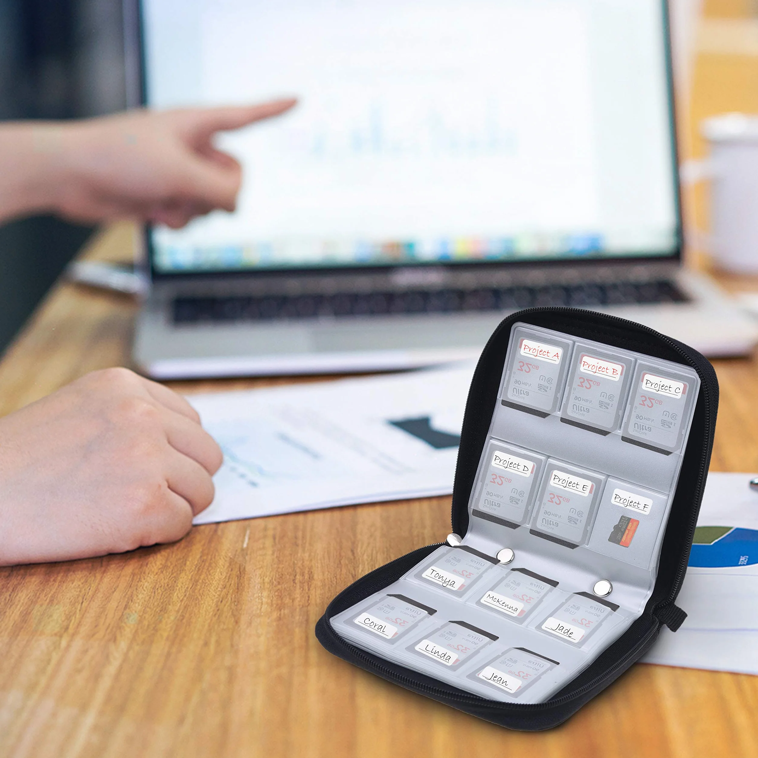 Etui na karty pamięci 88 gniazd SD SDHC Micro SD Mini SD CF