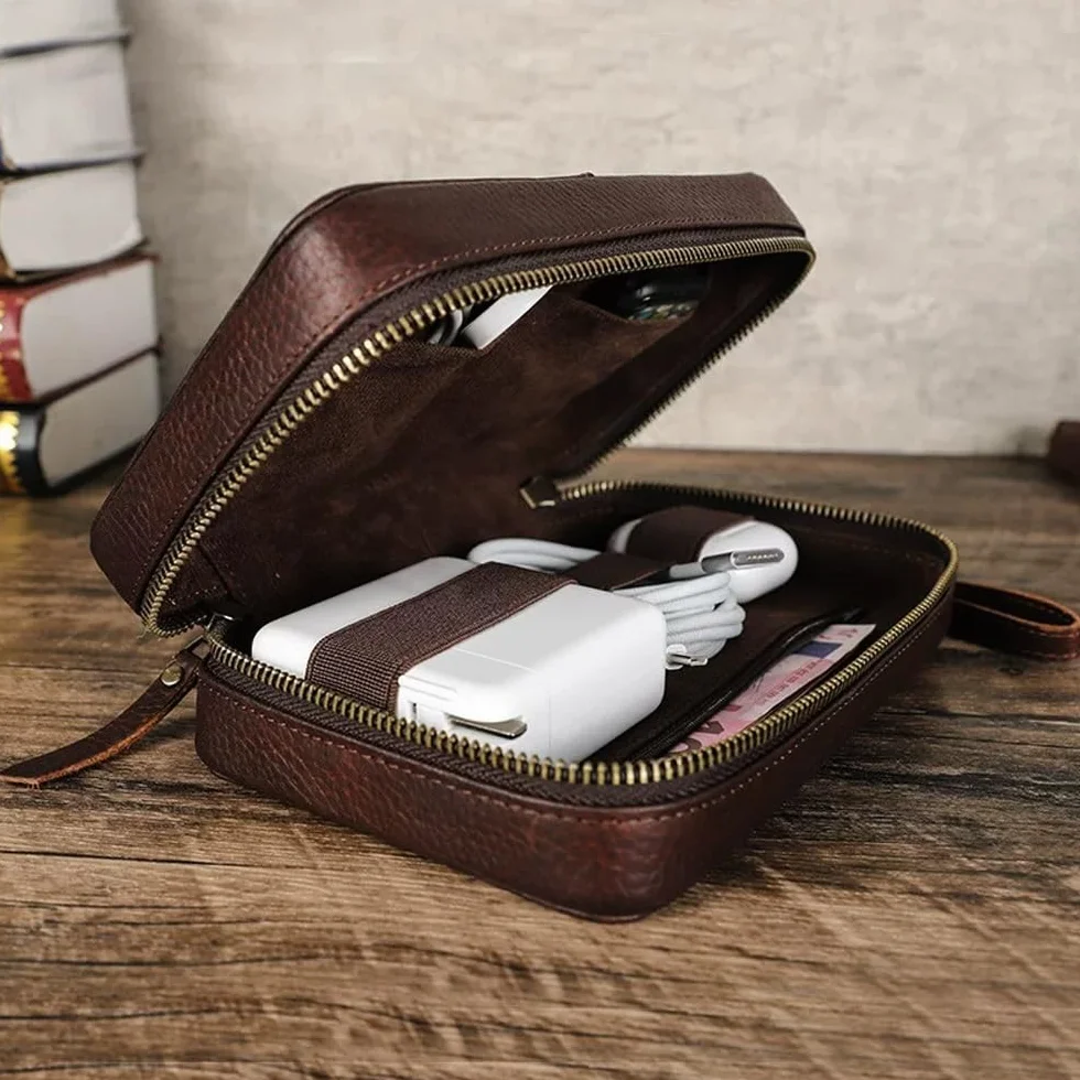 Skórzany futerał podróżny z organizerem do kabli Wielofunkcyjne akcesoria do elektroniki Torba transportowa z zamkami Techniczna torba do przechowywania kabli, power bank