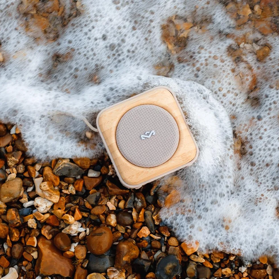 House of Marley Roots Głośnik Bluetooth – mały przenośny głośnik Bluetooth do podróży i na zewnątrz, odporny na warunki atmosferyczne i wodoodporność IP67, czas odtwarzania 10 godzin – bezprzewodowe