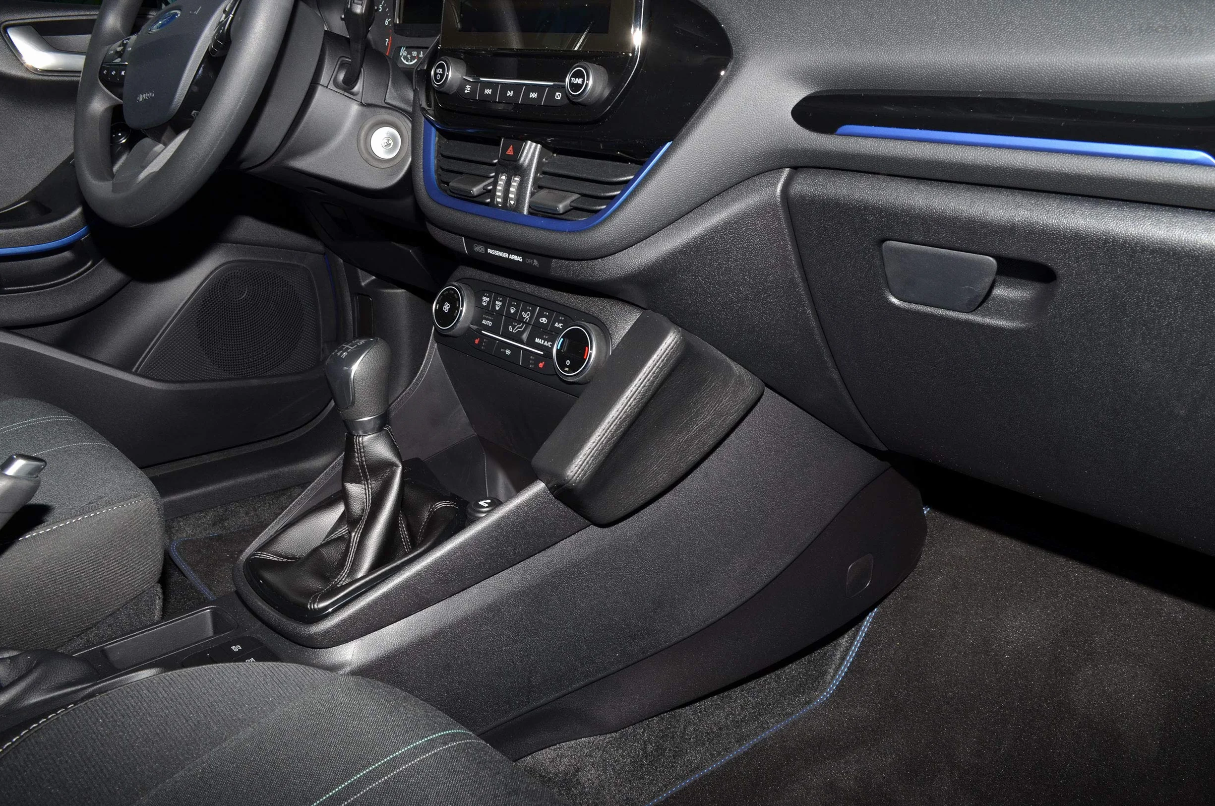 KUDA 2995 uchwyt sztuczna skóra czarny do Ford Fiesta (8. generacji) od 07/2017