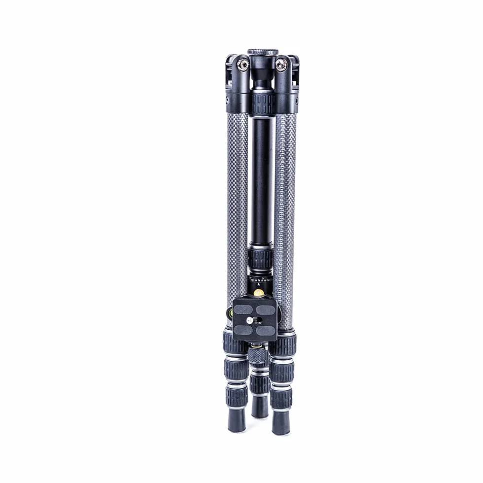 Vanguard Vesta TB 204CB Reisestativ aus Carbon, leicht, Kugelkopf, 4 Abschnitte