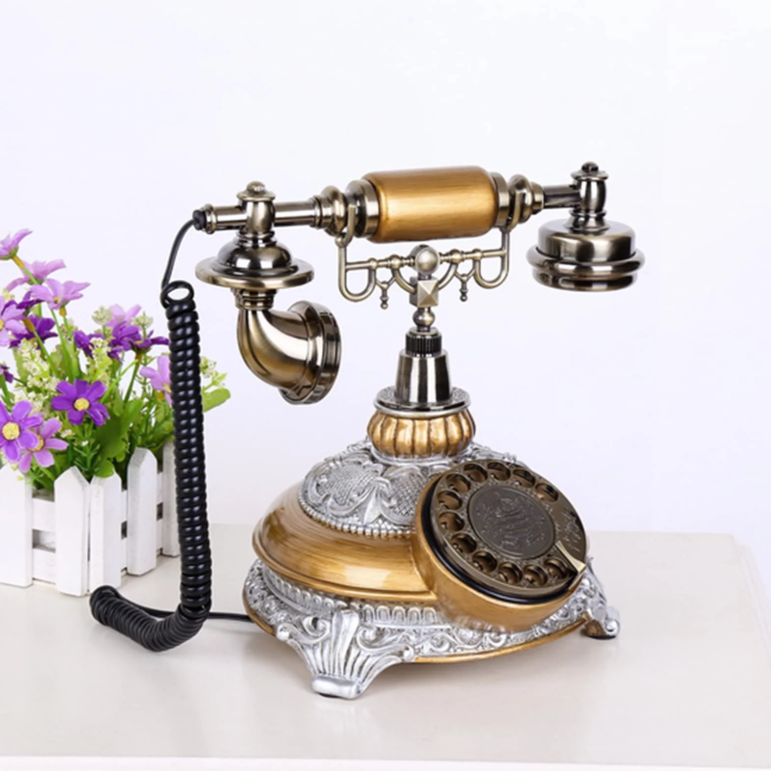 Zabytkowy telefon Telefon europejski Amerykański dom stacjonarny Biuro Antyczny w stylu retro Wodoodporna galwanizacja wysokich temperaturach(Gold)