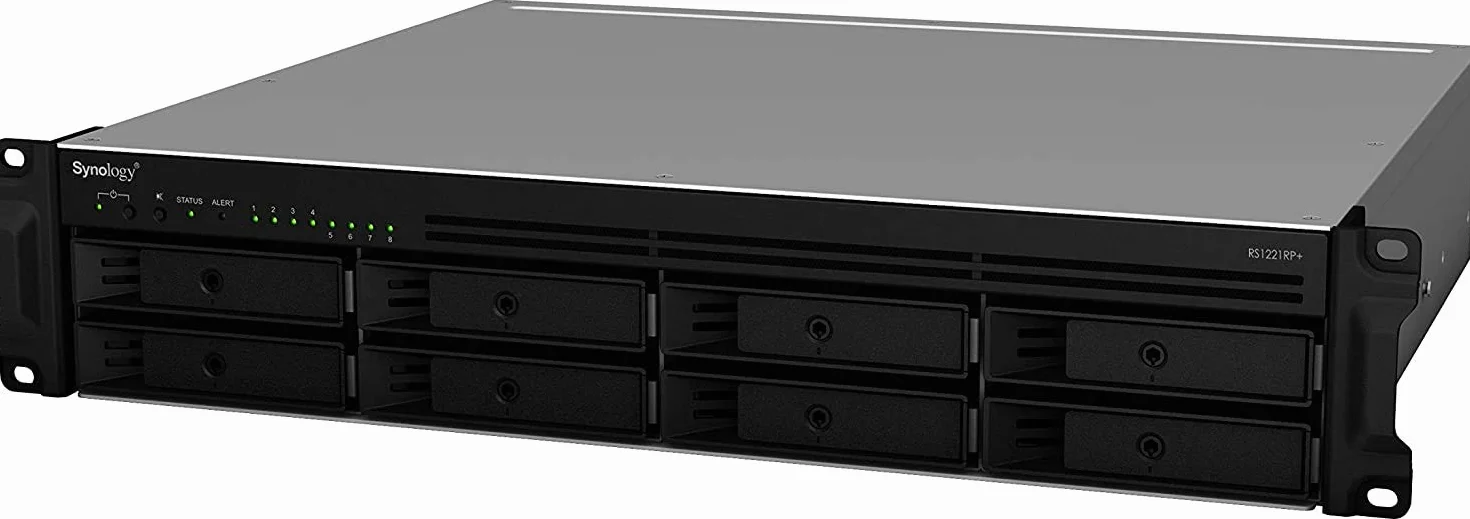 Synology Czterordzeniowy procesor RS1221RP+8 Bay NAS 2,4 GHz