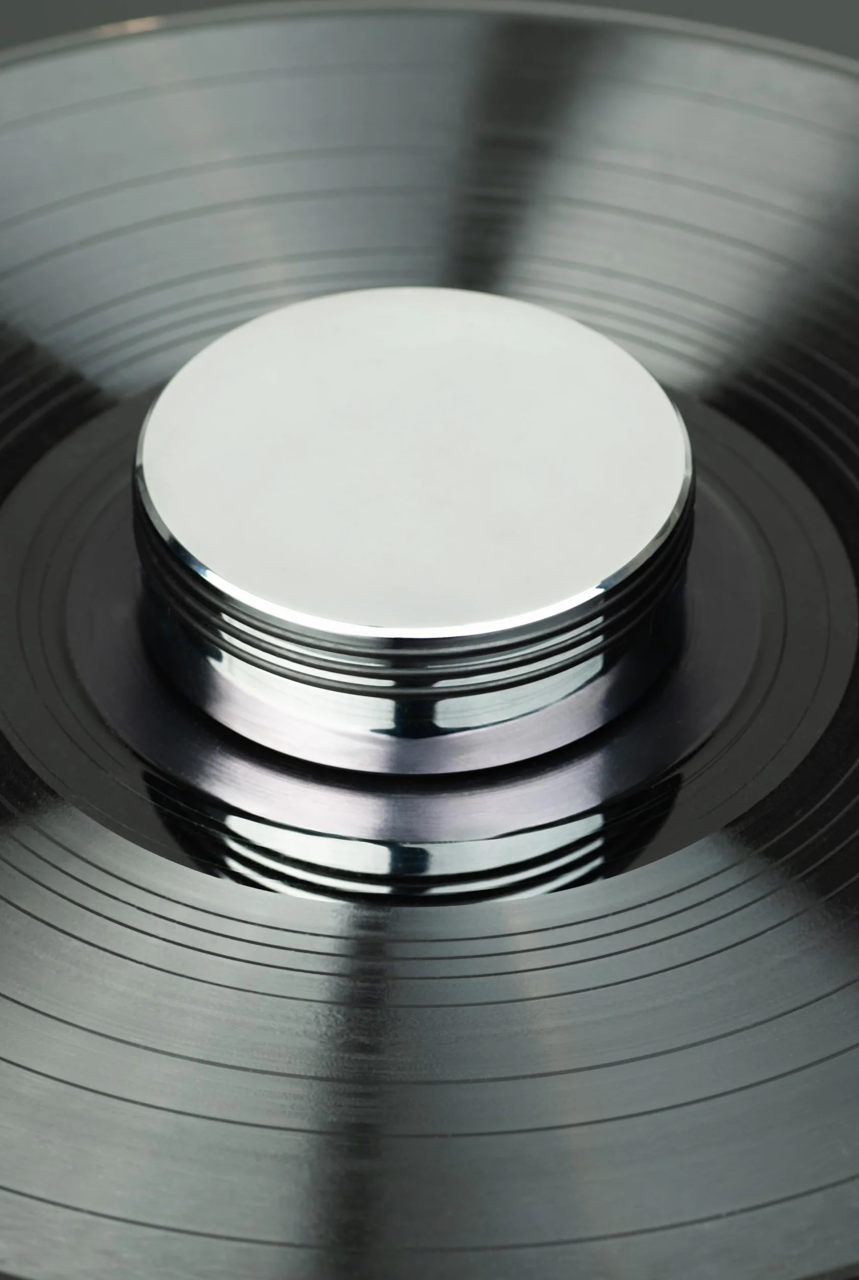 Pro-Ject Record Puck RS, masywny ciężar płyty z mosiądzu do gramofonów High End, 1030 g (chrom)