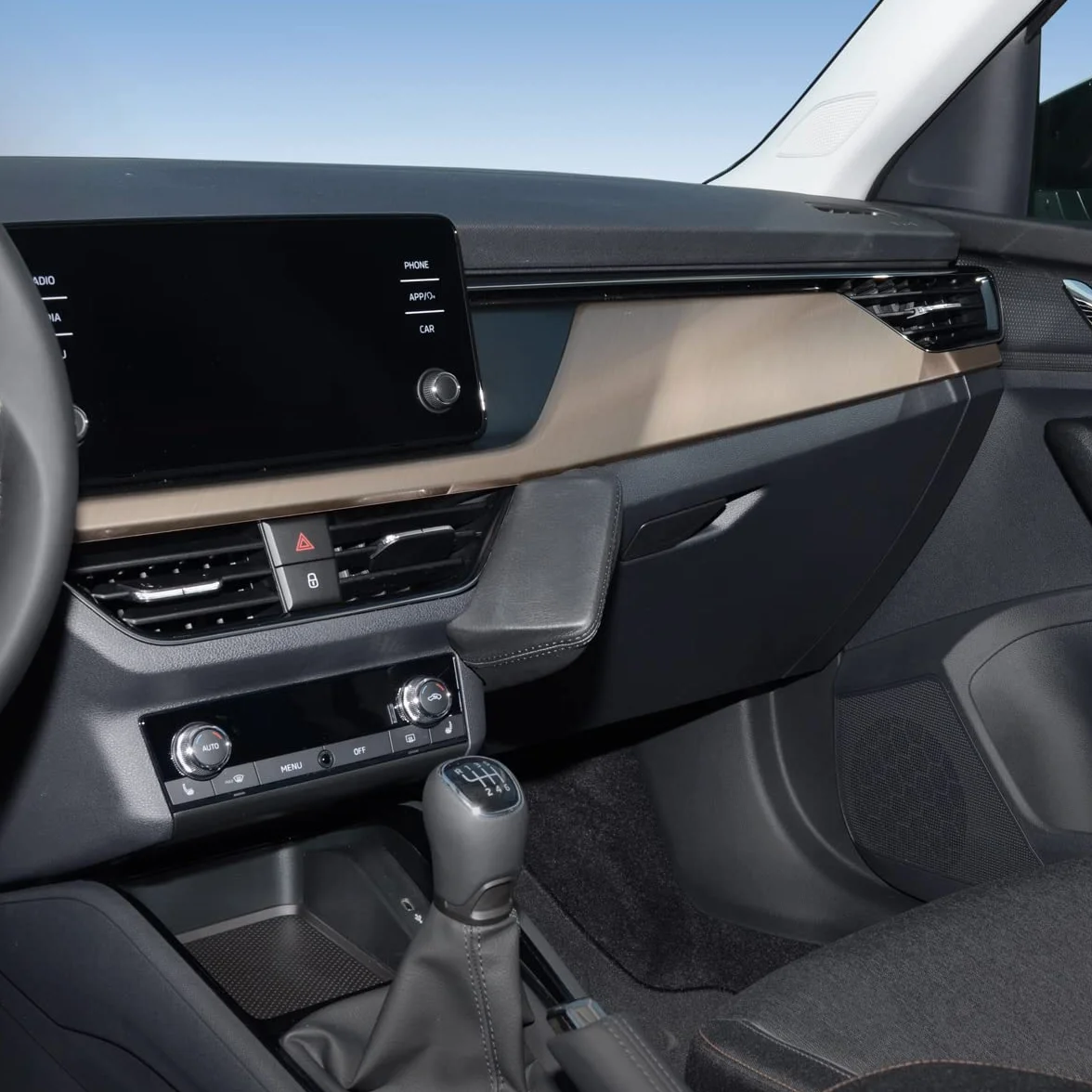 KUDA Uchwyt na telefon komórkowy pasujący do Skoda Kamiq/Scala od 2019 roku - konsola telefoniczna do smartfonów, telefonów komórkowych, nawigacji i wielu innych – konsola ze sztucznej skóry, czarna