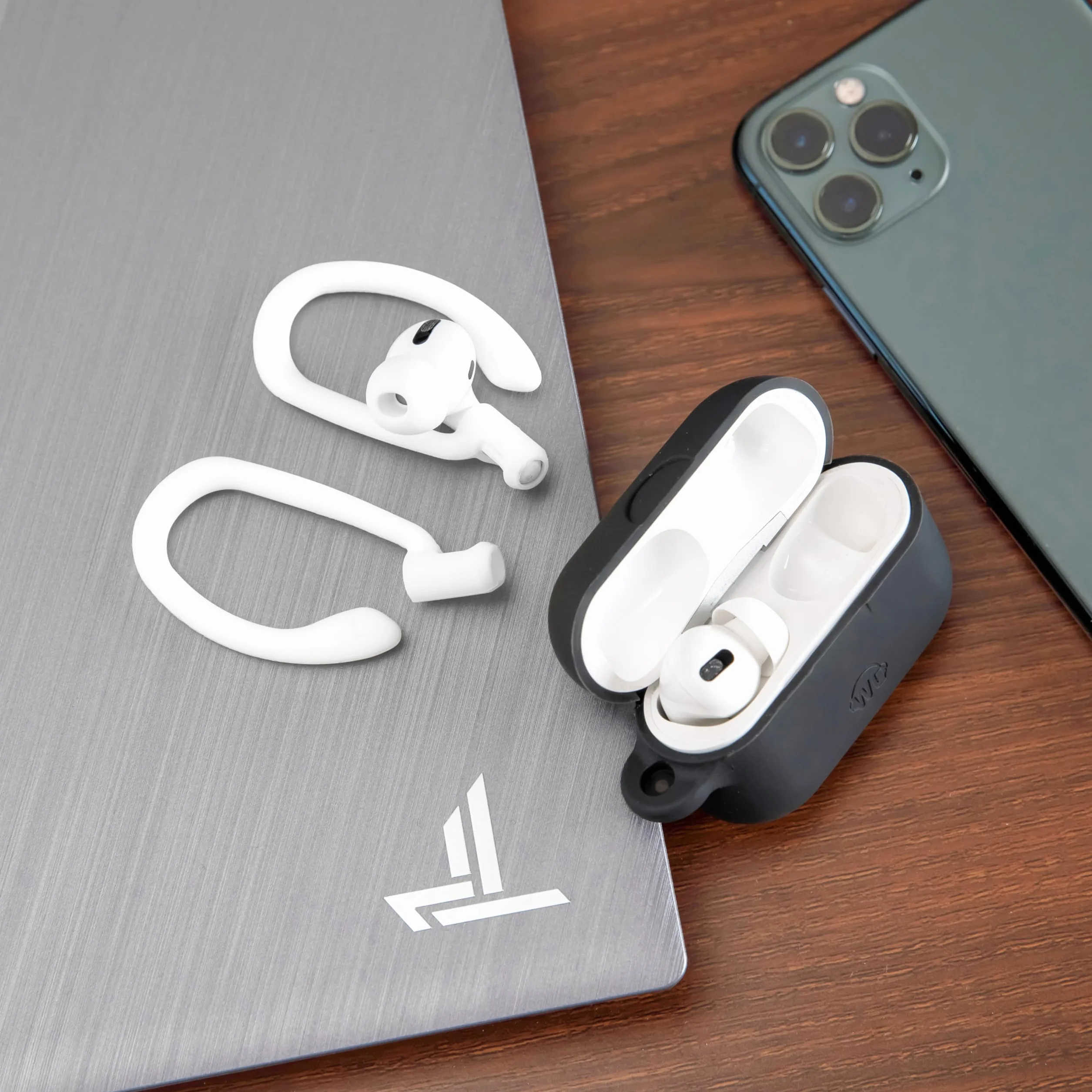 Wicked Cushions WC HookZ zaczepy na uszy do AirPods Pro 1, 2 i AirPods 1, 2, 3 - 2 pary, Winter White