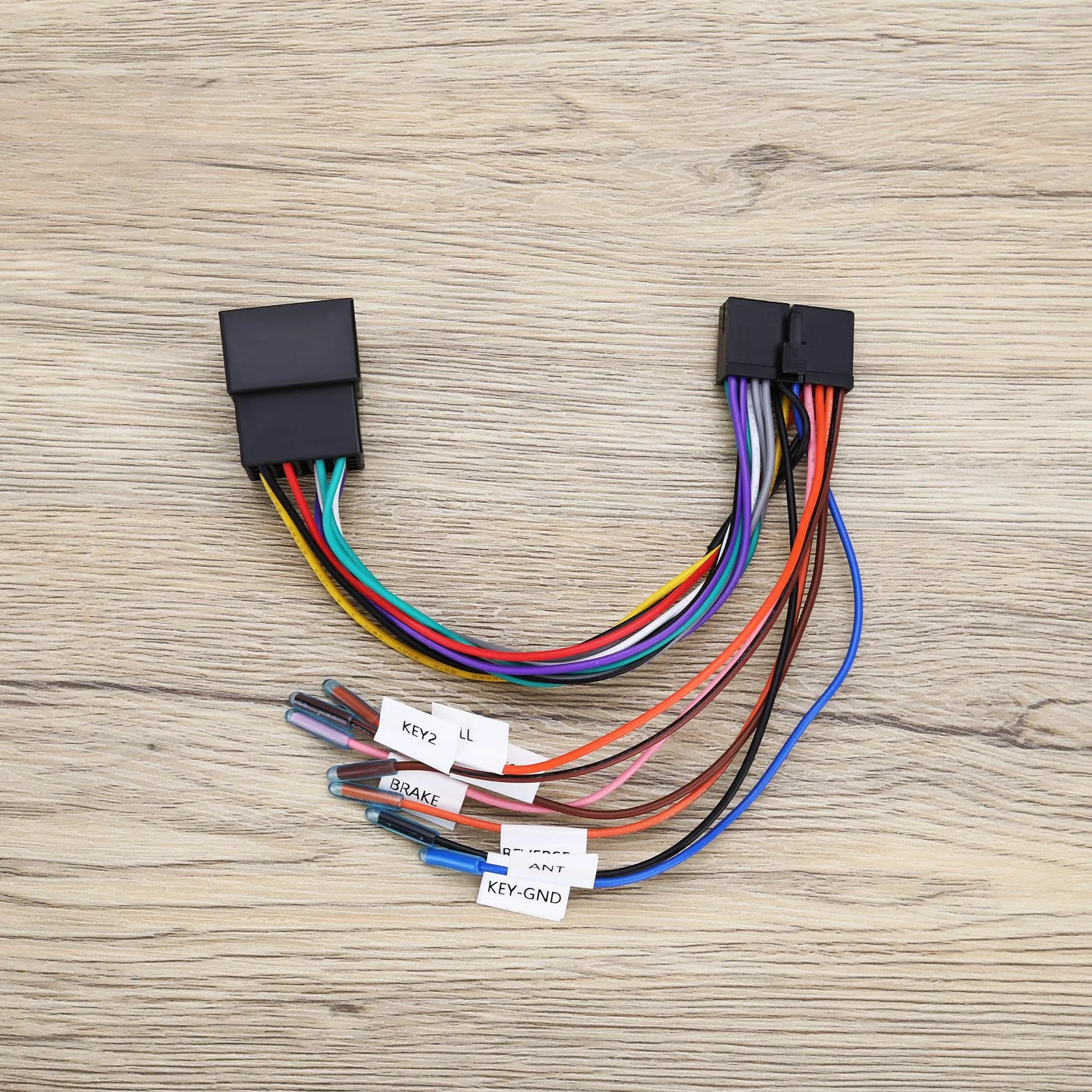 Adapter wiązki przewodów 20-pinowy do ISO 20P ISO zamiennik adaptera samochodowego stereo kompatybilny z ekranem DIN, adaptery złącza wiązki przewodów radia samochodowego, 21,5 cm