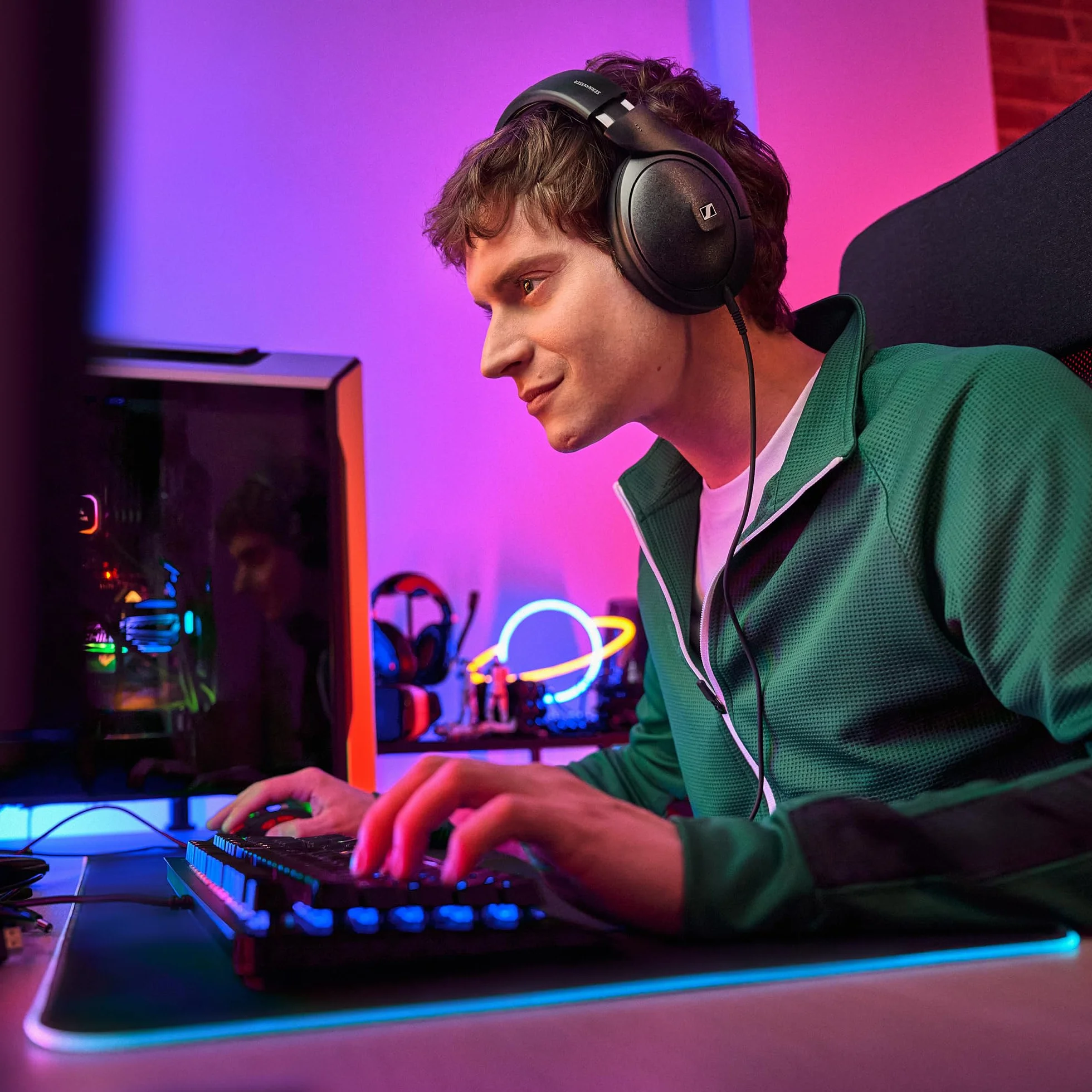 Sennheiser Słuchawki HD 620S z zamkniętym tyłem – wysokiej jakości audiofilski dźwięk stereo z obrazowaniem przestrzennym przypominającym głośnikiem i zoptymalizowanym otoczeniem dla wciągającego