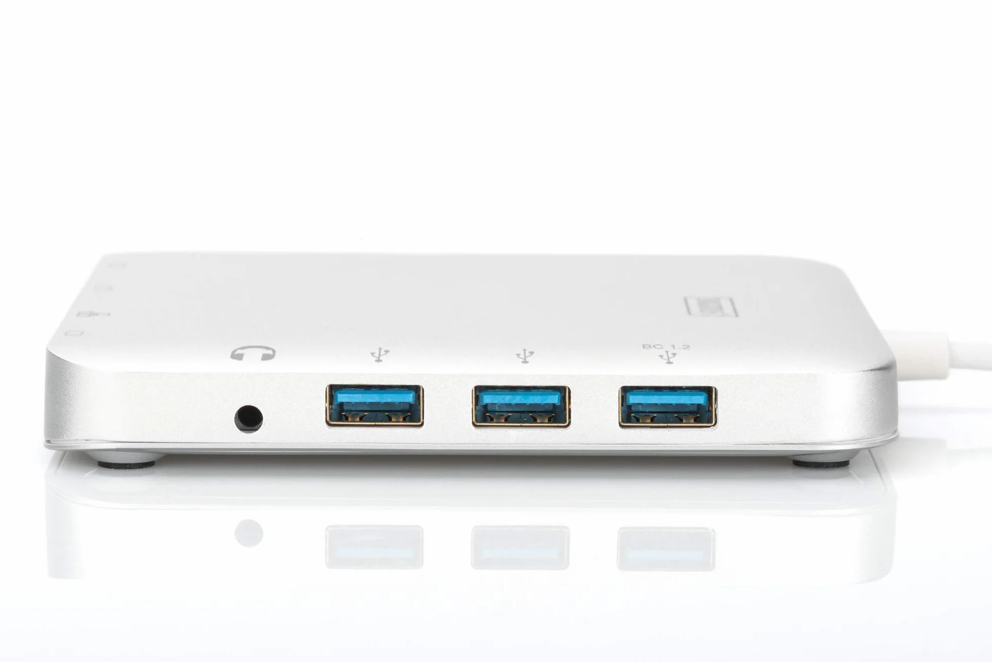 DIGITUS USB-C Multisportowa Stacja Dokuj?ca - 11 Portów - HDMI, mDP, VGA (4K@30Hz) - USB 3.0 / 2.0, Type-C - RJ45 LAN, Jack Audio, Czytnik Kart - Srebrny