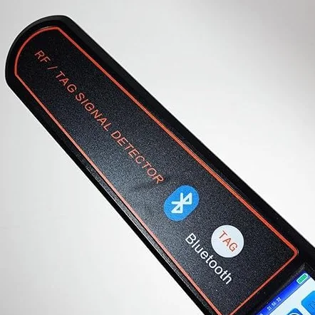 Detektor mikroszpiegowski i lokalizator samochodowy z pełnym skanerem RF-GSM-GPS-TAG-WIFI-BLUETOOTH najwyższej klasy (DS-828)