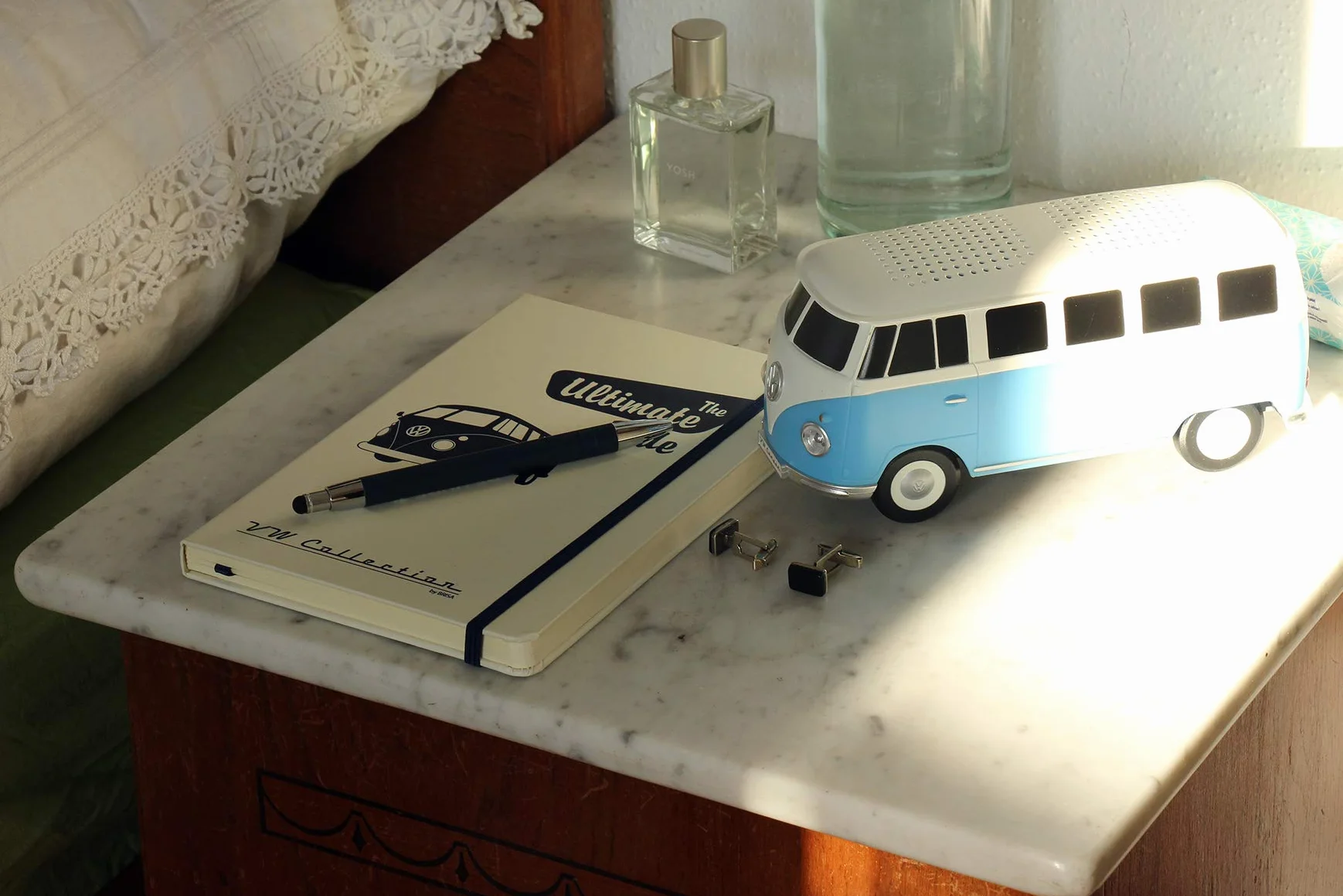 BRISA VW Collection - Volkswagen T1 Bulli Bus przenośny głośnik Bluetooth, bezprzewodowy/bezprzewodowy o doskonałej jakości dźwięku i wyjątkowym wzornictwie (skala: 1:20 I niebieski/biały)