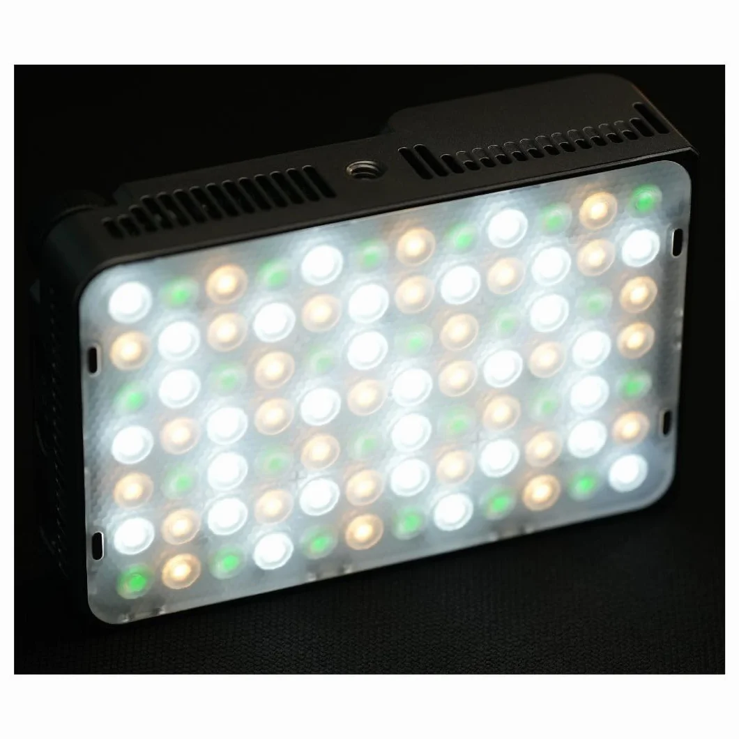 amaran Ace 25c Travel Ready Compact LED Light Creator Kit (grafitowy) | Długotrwała bateria, zamek szybkiego zwalniania, konstrukcja optyczna
