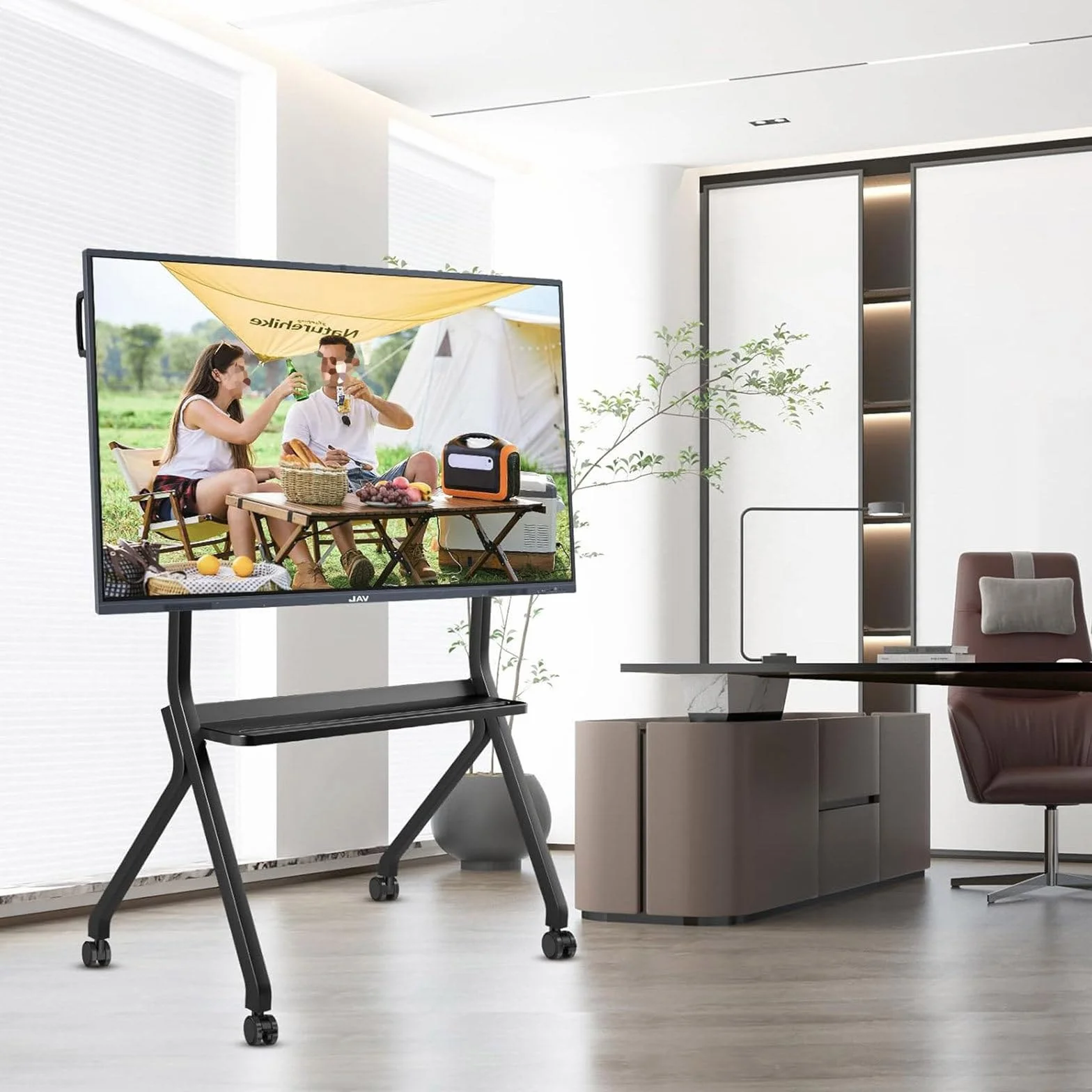 Przenośny, składany metalowy uchwyt do tablicy interaktywnej, stojak pod telewizor z czterema blokowanymi kółkami do biura, sali lekcyjnej, domu, szary - FD580 (Grey FD580)