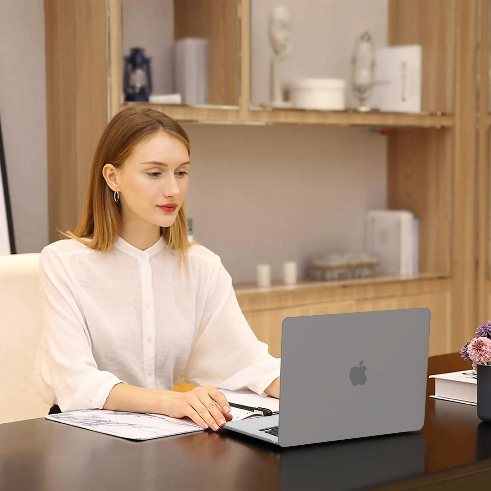 MOSISO Etui kompatybilne z MacBookiem Air 15 Cali 2025 2024 2023 M4 M3 M2, obudowa do Air 15 cali A3241 A3114 A2941 & Klawiatura i osłona ekranu i coaster, szary