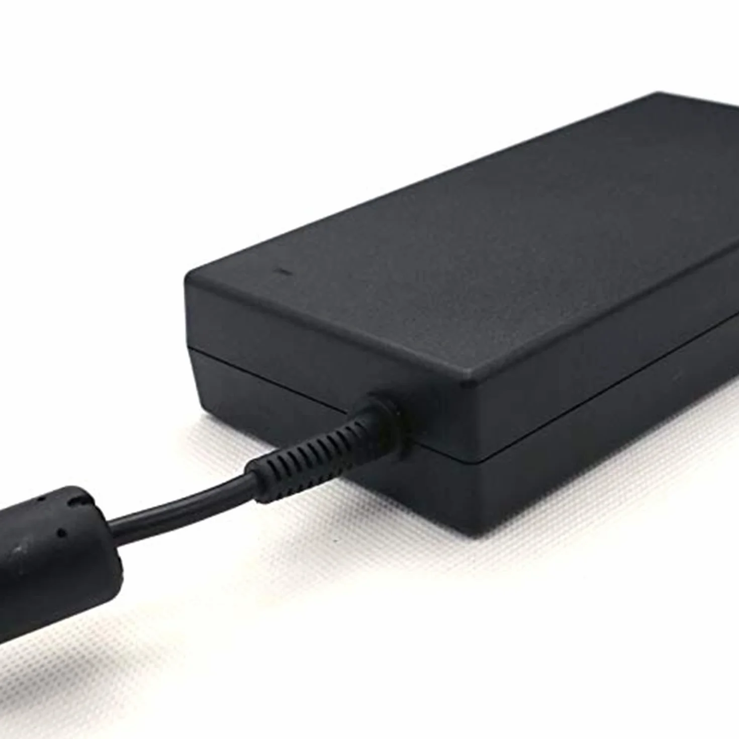 230 W 4-pinowy adapter A12-230P1A A230A003L ADP-230EB T AC ładowarka do laptopa kompatybilna z MSI Trident 3 7RA-084US VR7RD B906 8906 GT83VR VR7RC-020US Gaming ADP-230NADP-EBT (19,5 V 11,8 A)