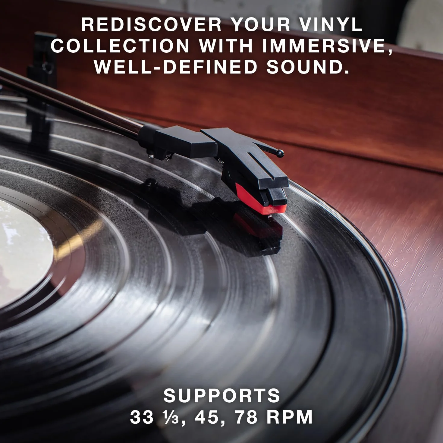 Victrola The Quincy – Gramofon Bluetooth 6 w 1 z wbudowanymi głośnikami, talerz obrotowy 3 prędkości, odtwarzacz CD i kaset, radio AM/FM, bezprzewodowe przesyłanie muzyki (Mahogany)