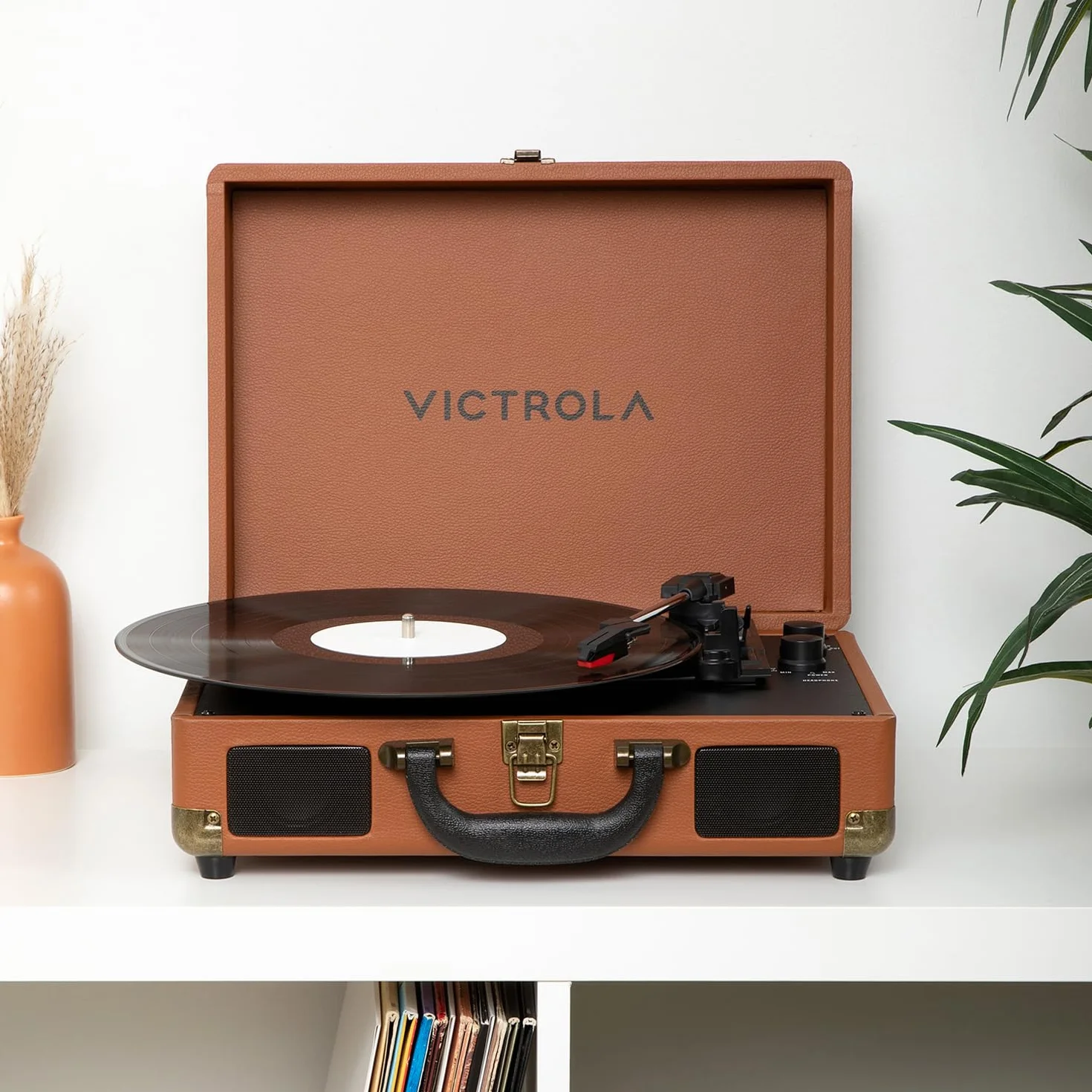 Victrola Journey II (model 2025) – odtwarzacz płyt Bluetooth do walizki, wbudowane głośniki stereo ze wzmocnionym basem, 3-biegowym gramofonem, wejściem i wyjściem Bluetooth, wyjściami RCA i