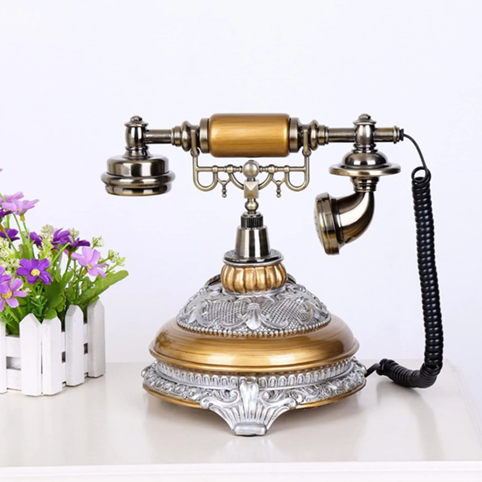 Zabytkowy telefon Telefon europejski Amerykański dom stacjonarny Biuro Antyczny w stylu retro Wodoodporna galwanizacja wysokich temperaturach(Gold)