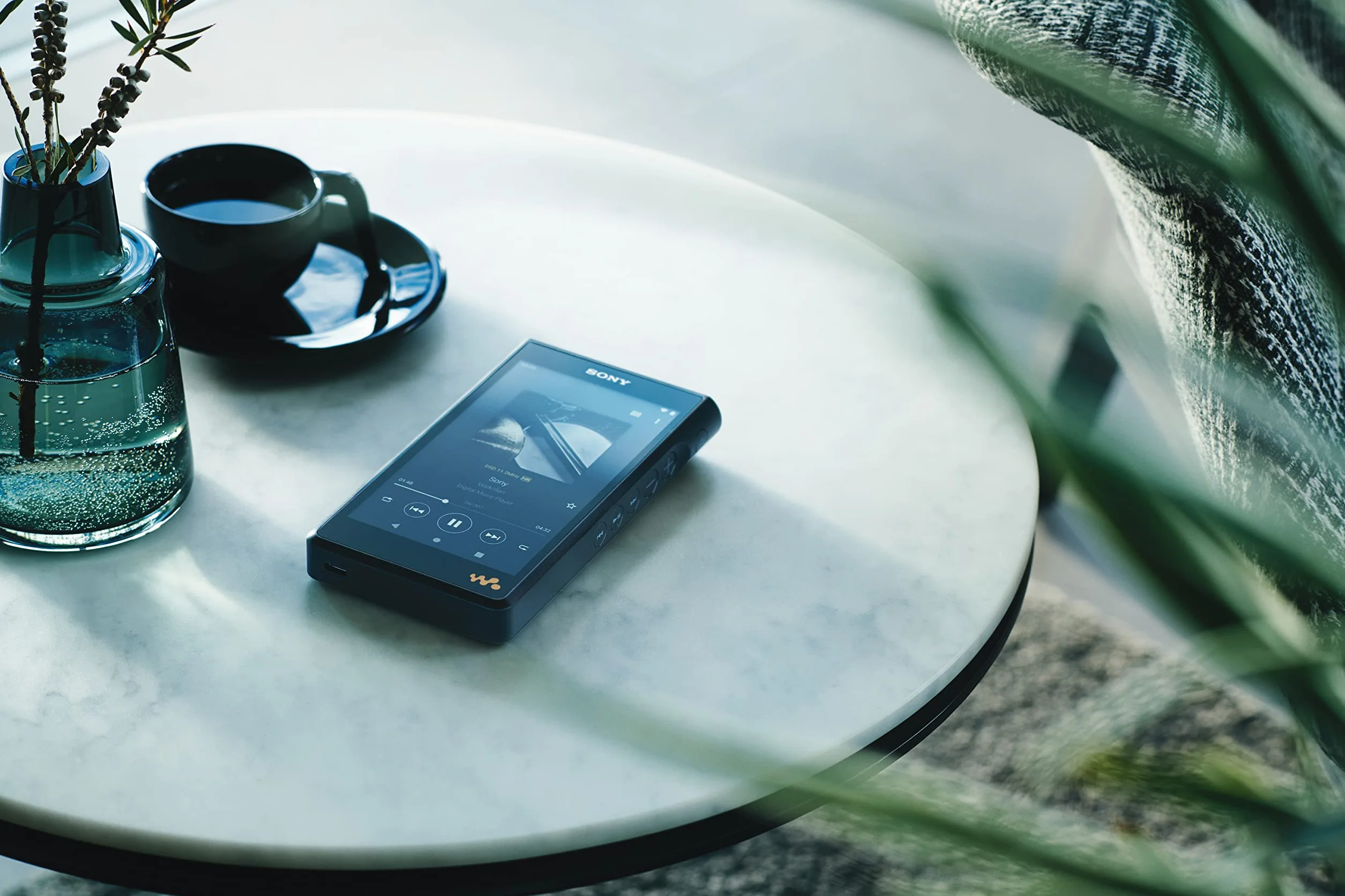 Sony NW-WM1AM2 cyfrowy odtwarzacz muzyki Walkman o wysokiej rozdzielczości z systemem Android 11, ekranem dotykowym, Bluetooth i Wi-Fi, czarny
